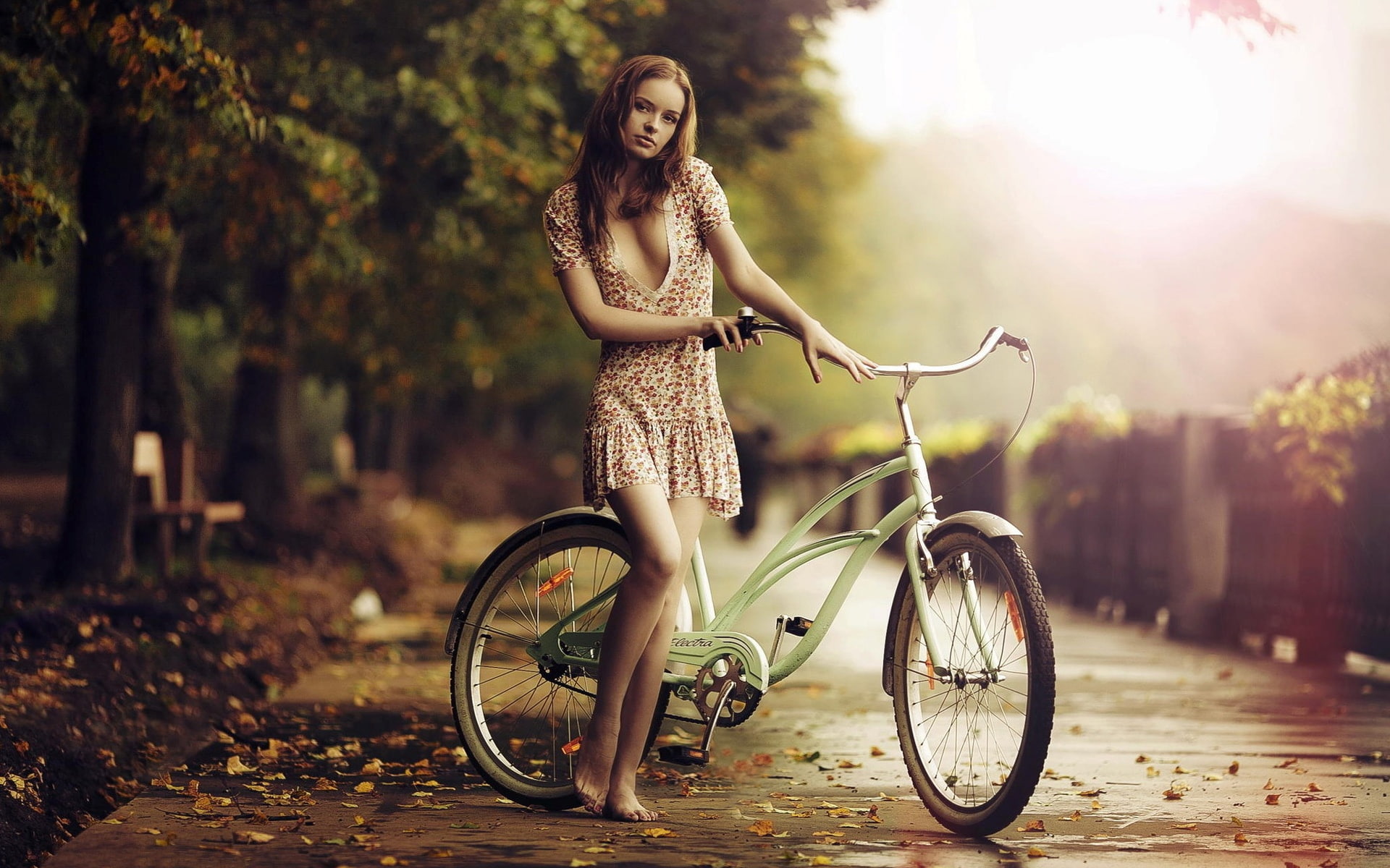 Beautiful, Fall, cruiser, Bicycle, Girl, green, bicycke, 1080P, Barefoot, HD Wallpaper