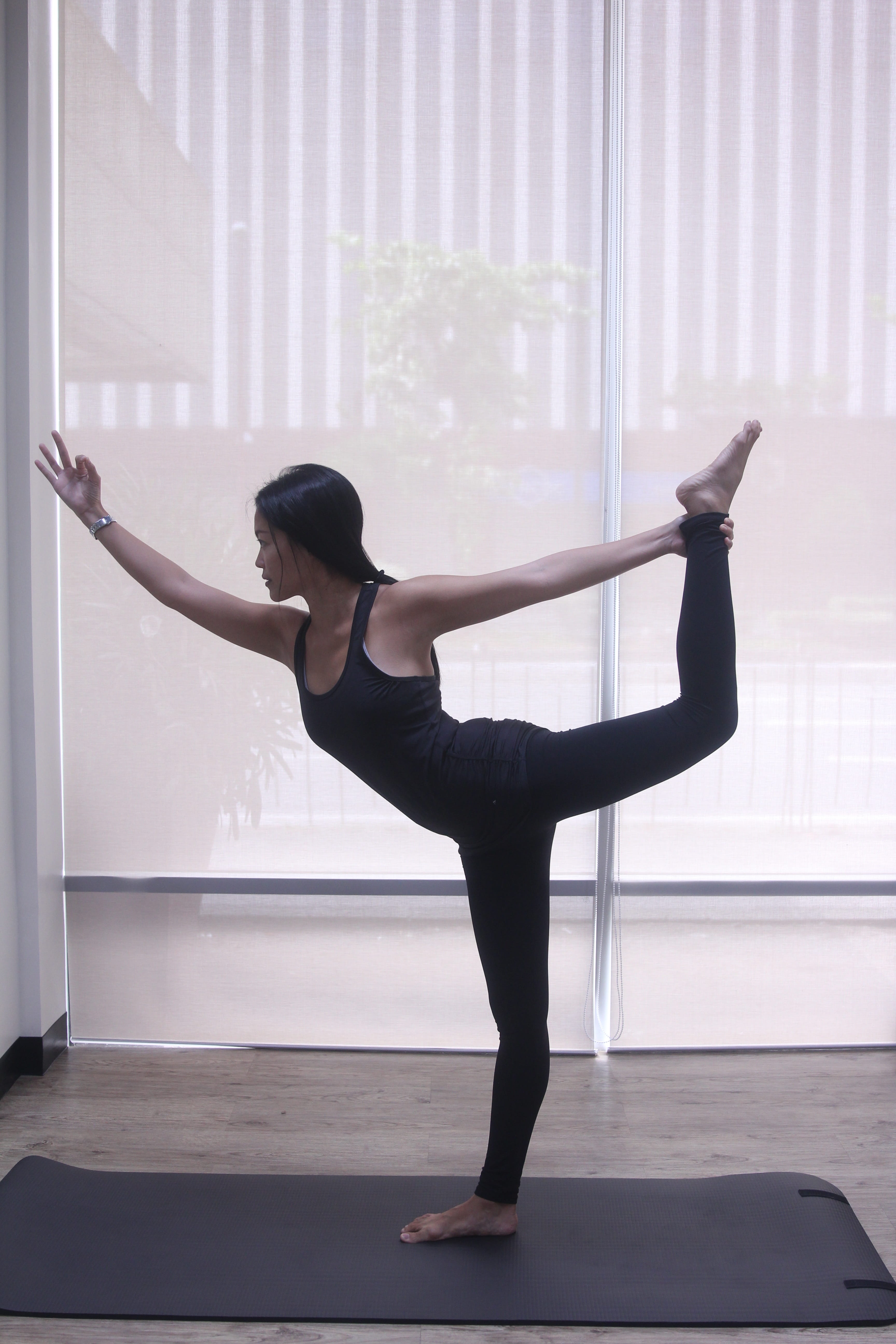 curtain, exercising, full length, stretching, pilates, exercise, balance, adult, flexibility, skill, indoors, lifestyles, fitness, window, dancing, young women, Phone HD Wallpaper