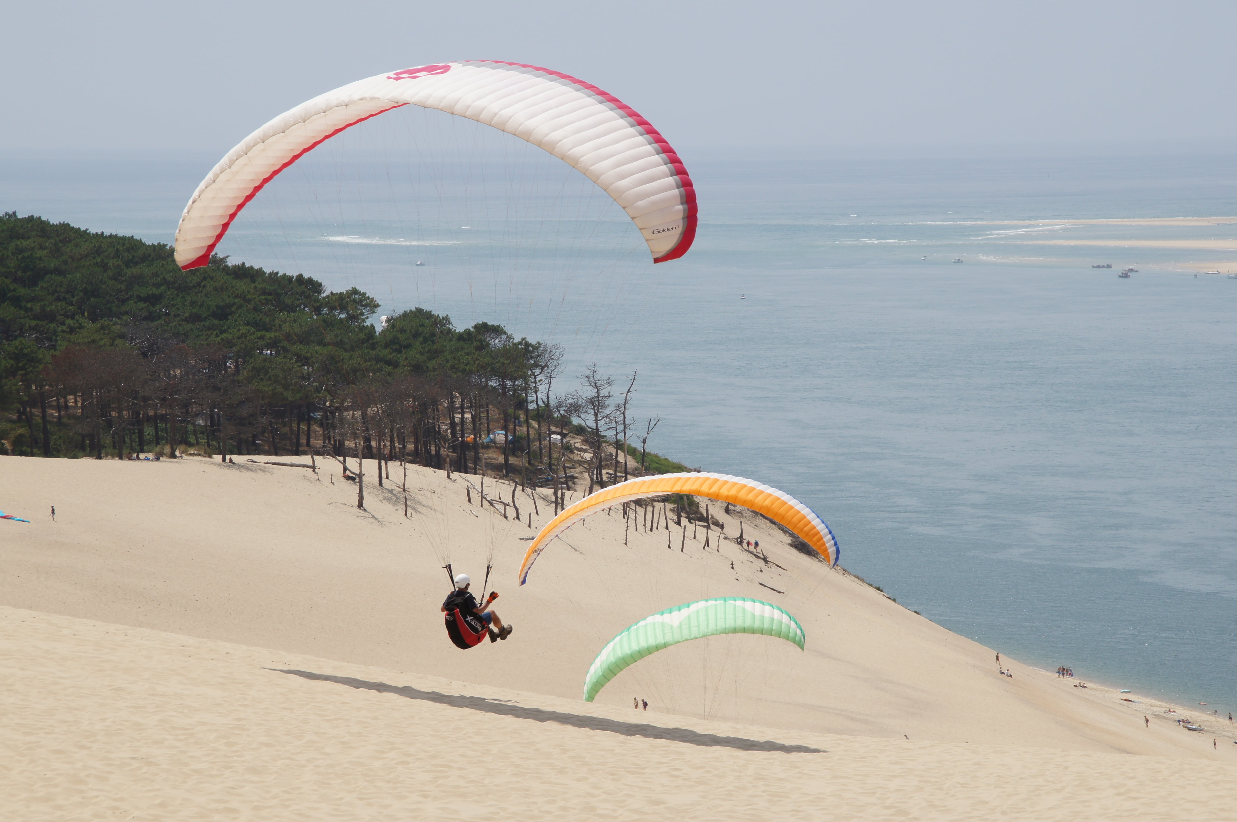paraglider, dune you pilat, sea, fly, dune, one person, outdoors, mountain, you, pilat, sky, mid-air, parachute, france, ocean, atlantic coast, trip, 4K, HD Wallpaper