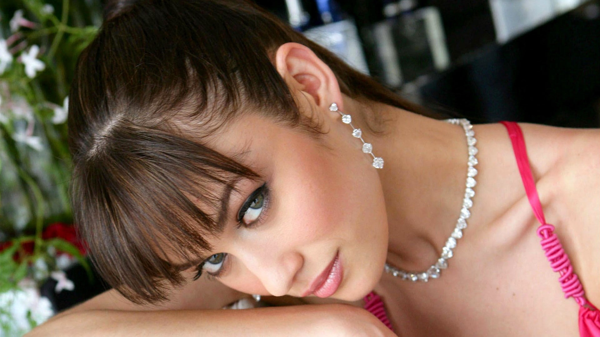 green eyes, closeup, model, necklace, long hair, 1080P, actress, face, Olga Kurylenko, brunette, bangs, HD Wallpaper