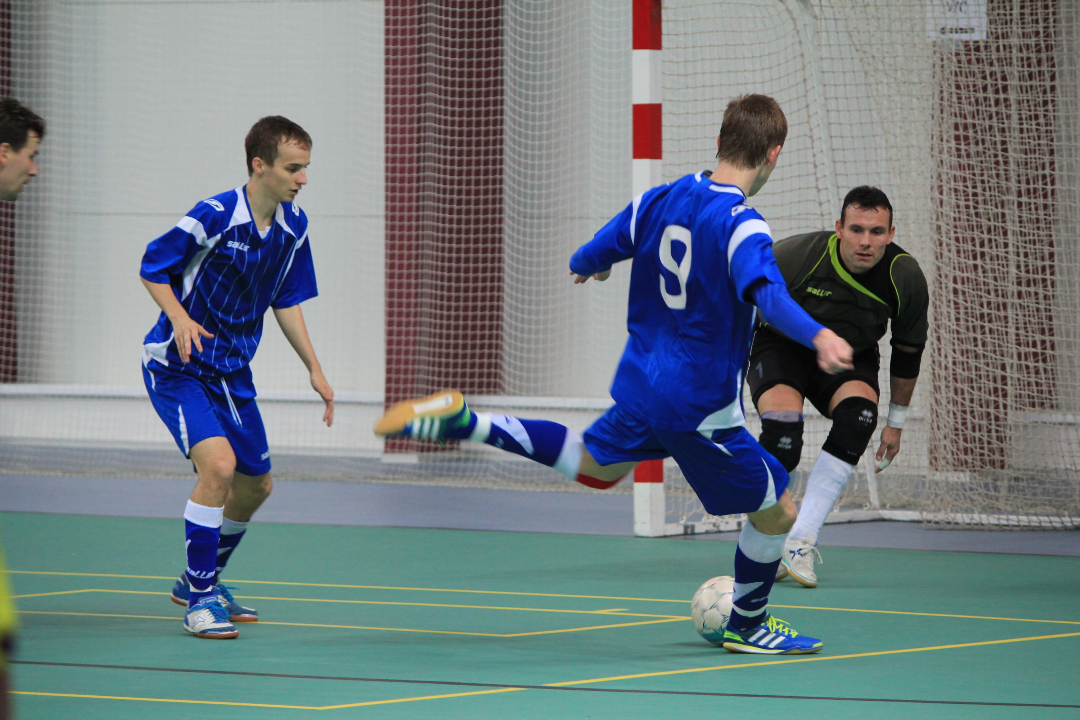 teenage boys, sports Uniform, soccer, males, motion, clothing, child, hall, 2K, action, teamwork, group of people, people, men, sport, athlete, ball, competitive Sport, HD Wallpaper