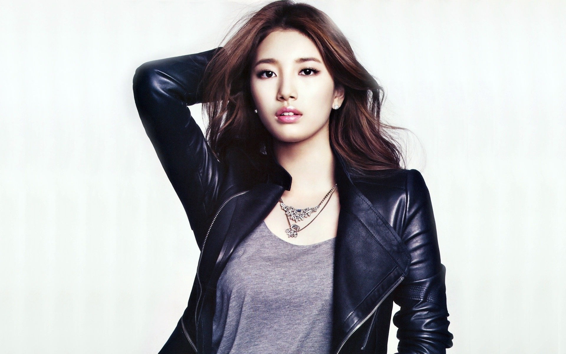 fashion, adult, Suzy, front view, beauty, indoors, Singers, studio shot, looking at camera, leather jacket, beautiful woman, hairstyle, leather, women, HD Wallpaper
