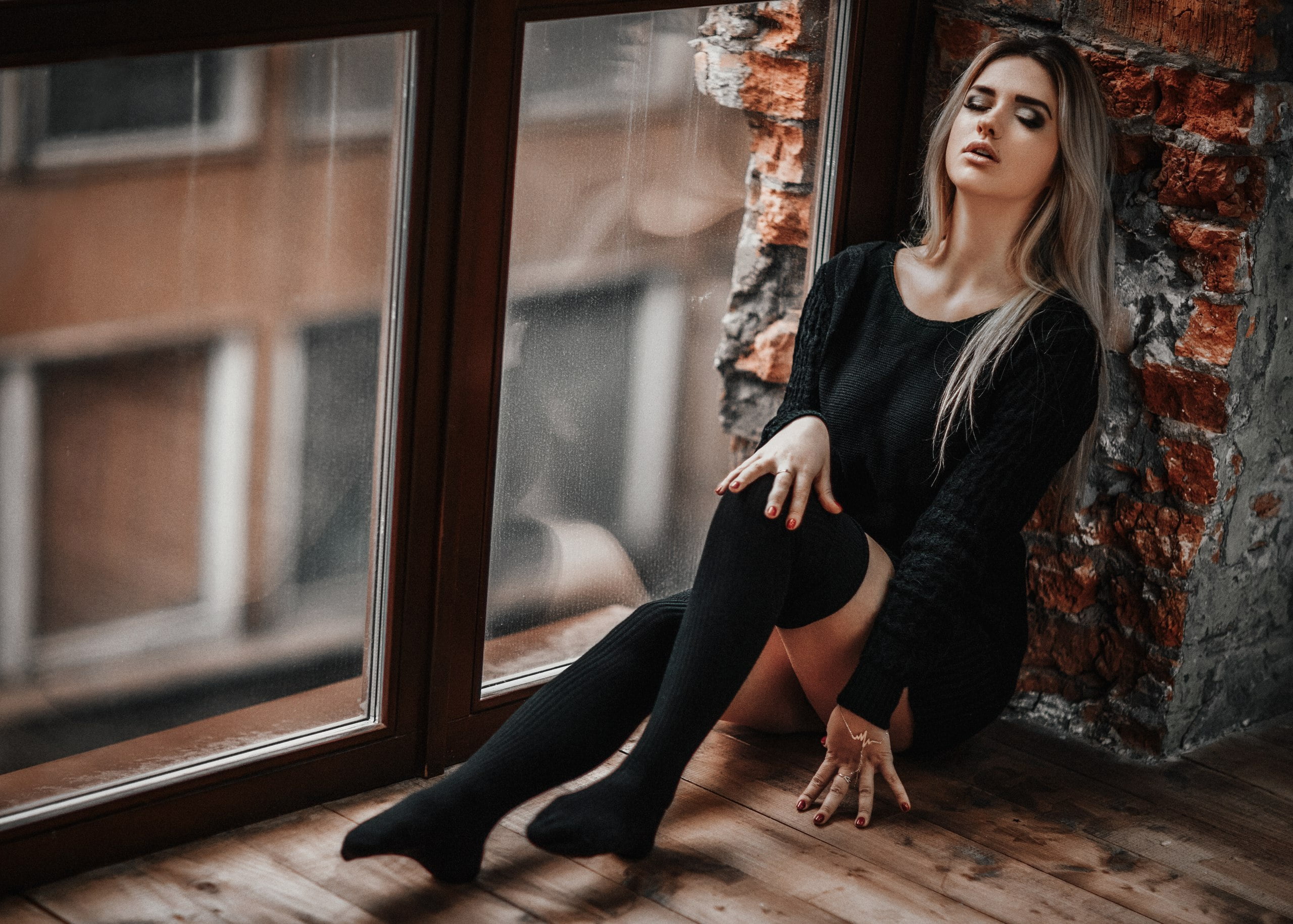 on the floor, Ksenia Nettle, window, Hakan Erenler, 2K, pose, feet, HD Wallpaper