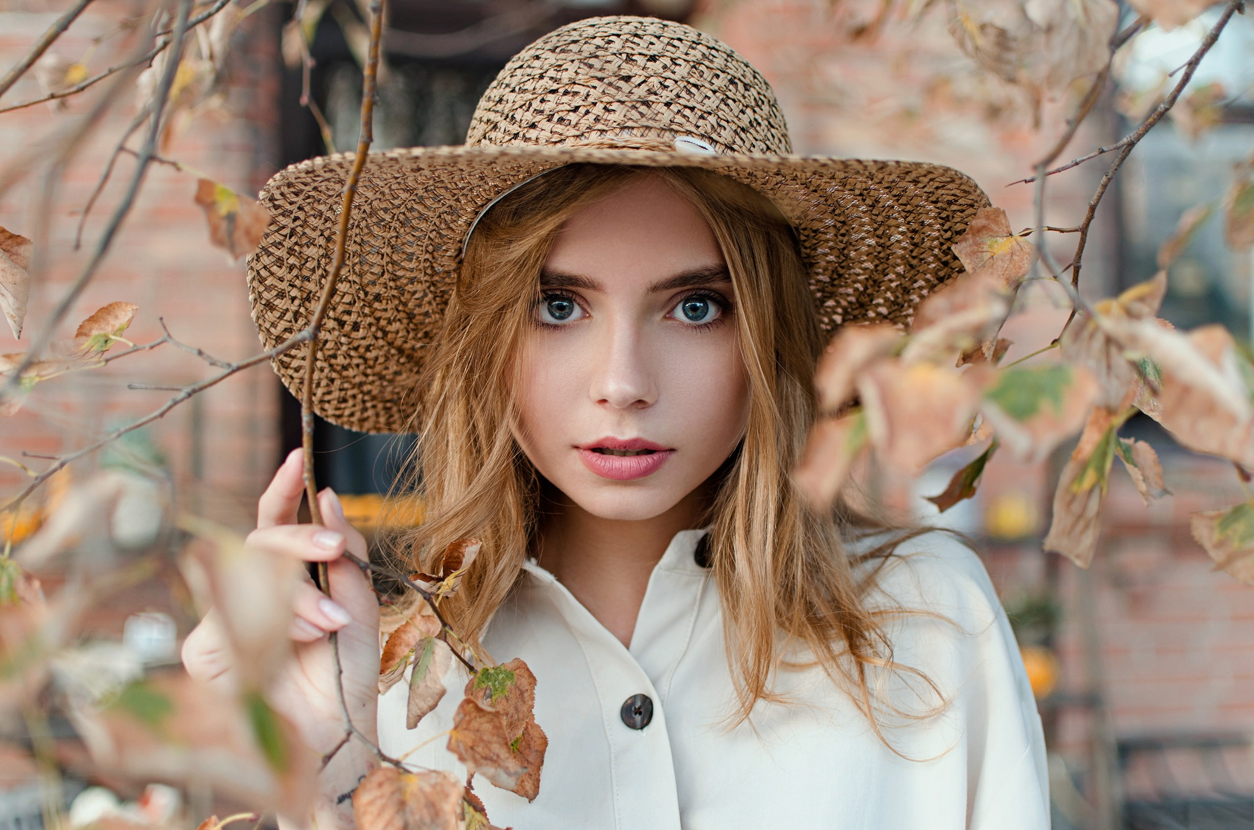 plant, leisure activity, lifestyles, clothing, portrait, looking at camera, young adult, beautiful woman, 2K, women, women with hats, young women, beauty, HD Wallpaper