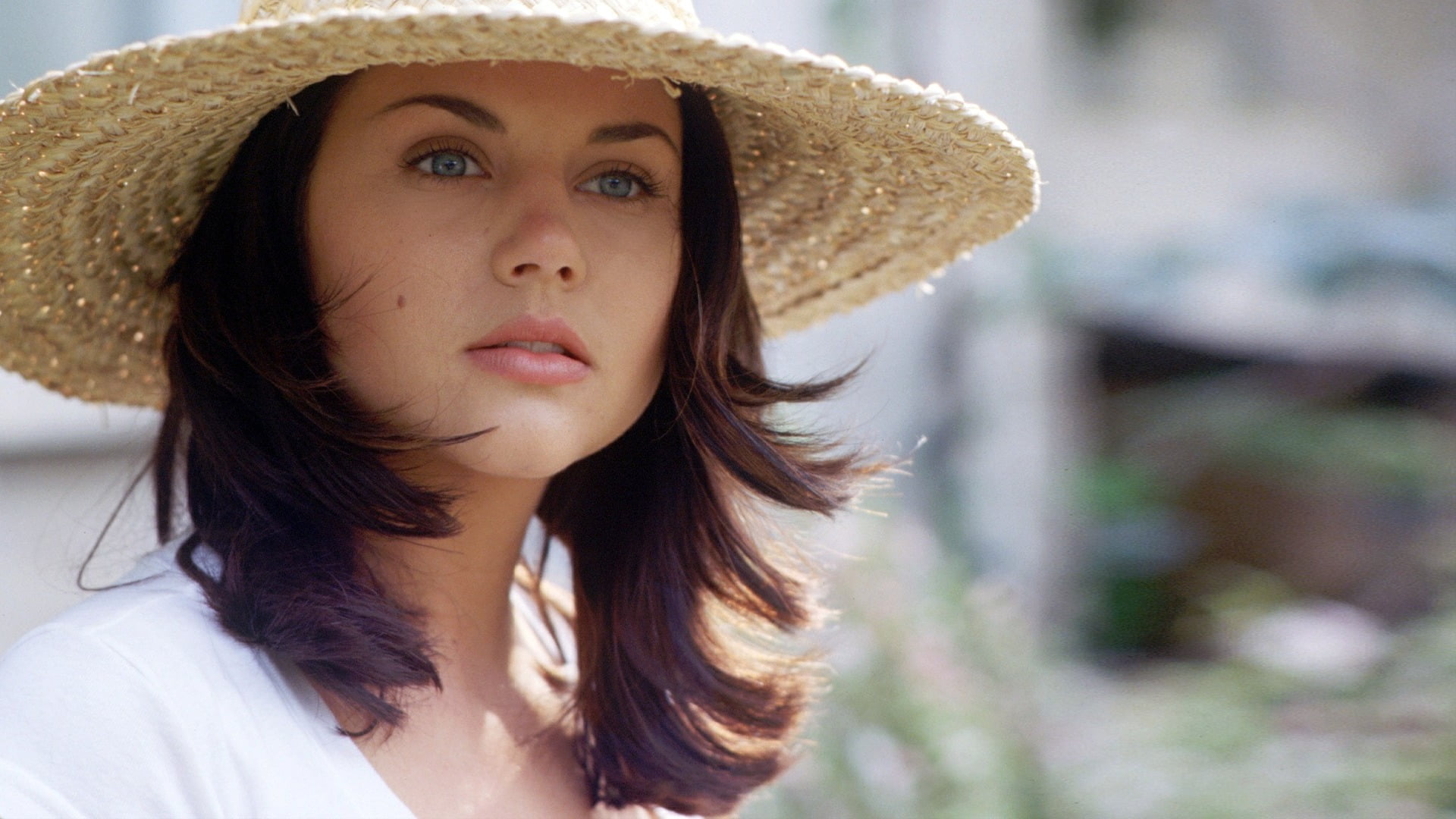 sun hat, body part, looking, s, actress, front view, brown hair, portrait, human body part, women, hairstyle, beauty, beautiful woman, contemplation, young adult, HD Wallpaper