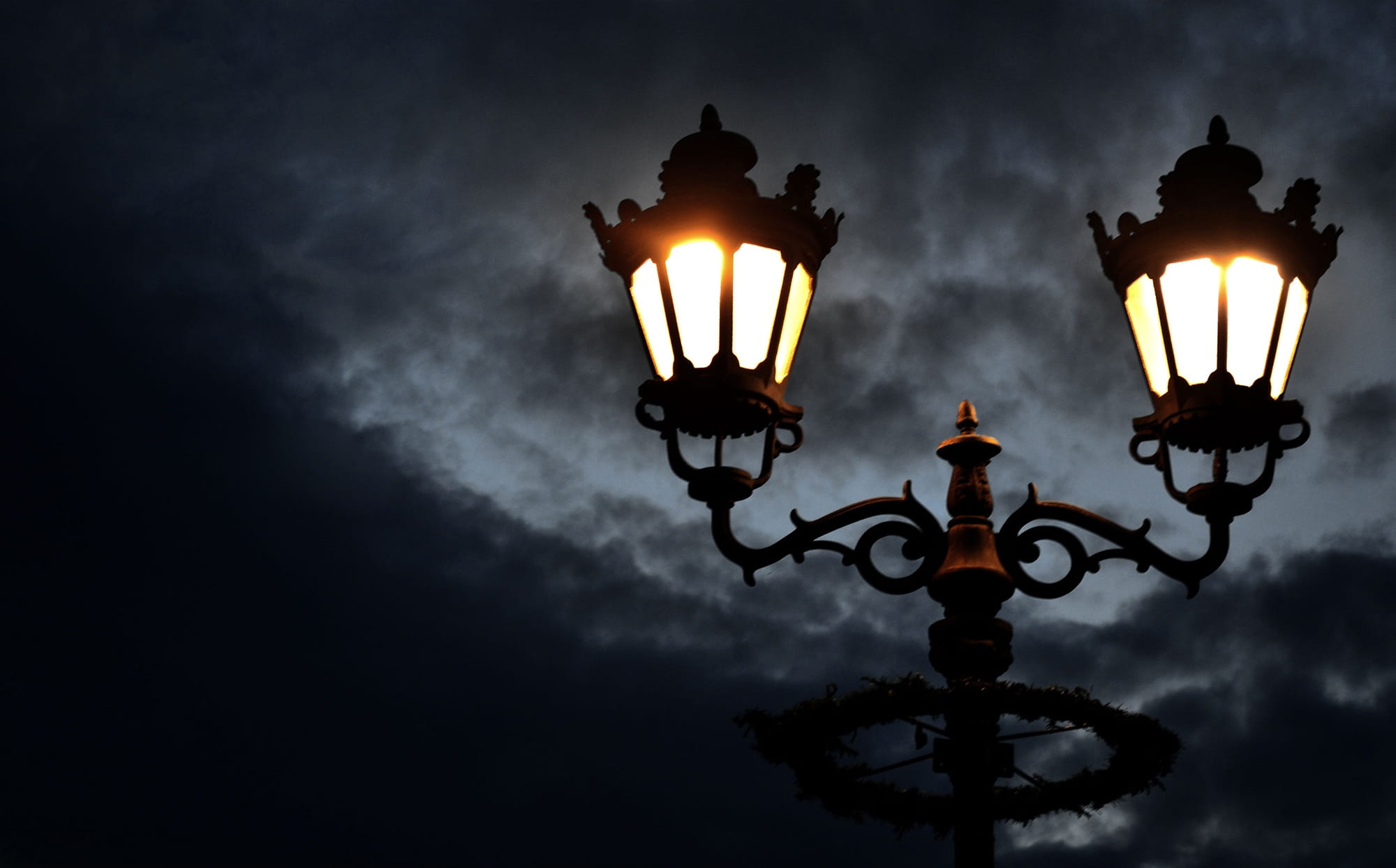 lamp, lighting equipment, cloud - sky, glowing, dusk, outdoors, night, dark, sky, street light, low angle view, retro styled, streetlight, 1080P, street, HD Wallpaper