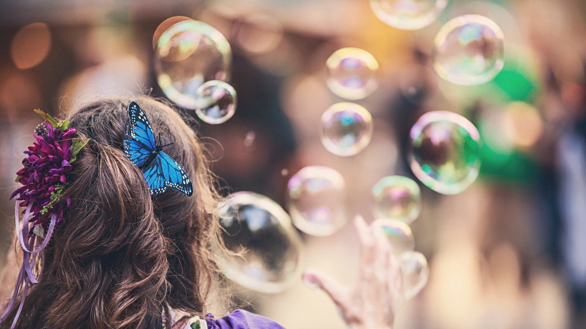 cute, women, fashion, playing, cheerful, 1080P, pin, sunglasses, playful, focus on foreground, butterfly, bubble Wand, glasses, adult, bubbles, hairstyle, HD Wallpaper