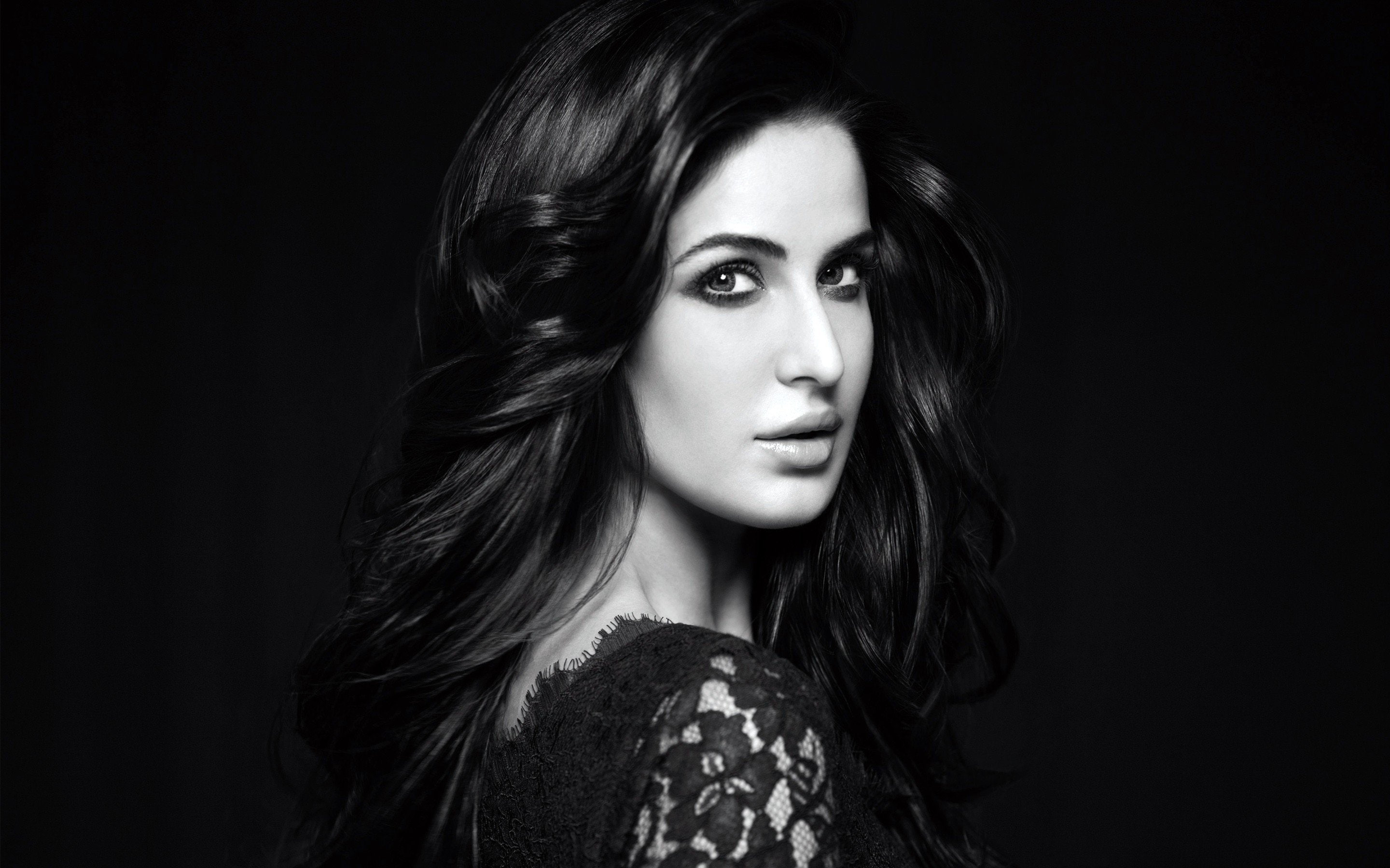 looking at camera, young adult, hair, fashion, women, one person, headshot, luxury, indian celebrities, monochrome, body part, beautiful people, black background, HD Wallpaper