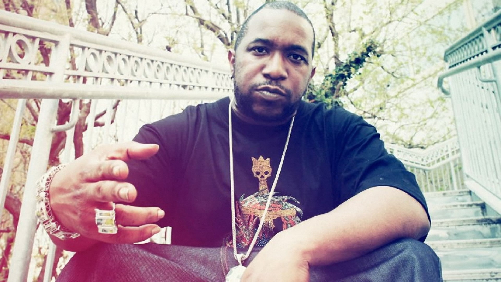 front view, holding, human hand, T-shirt, adult, nature, day, Kool g rap, Stairs, males, Chains, men, hand, sitting, 1080P, human body part, focus on foreground, HD Wallpaper
