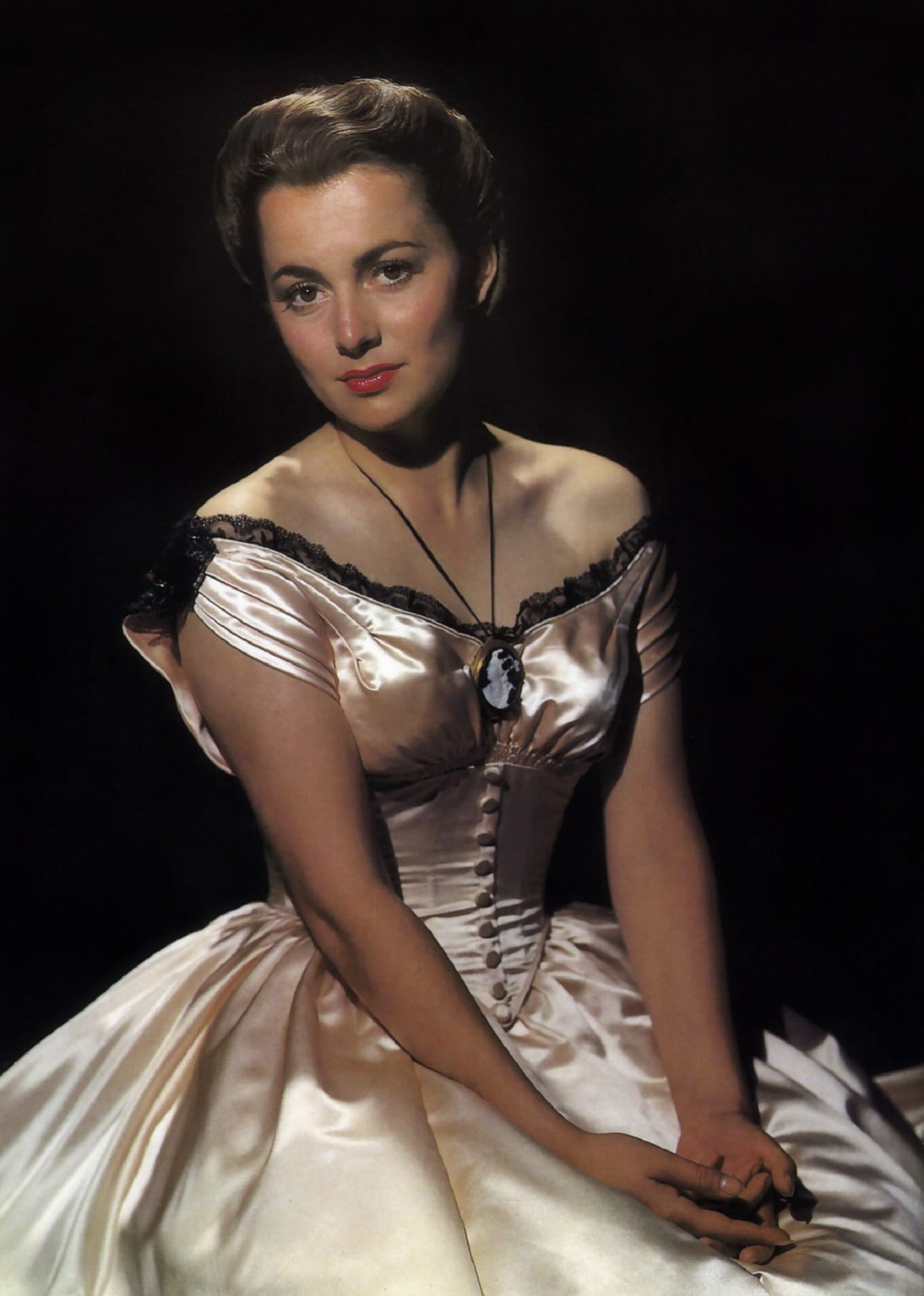 looking at camera, black, Actress, one woman only, clothing, only women, woman, pictures, hollywood, adults only, gown, Olivia De Havilland, Vintage, corset, Phone HD Wallpaper