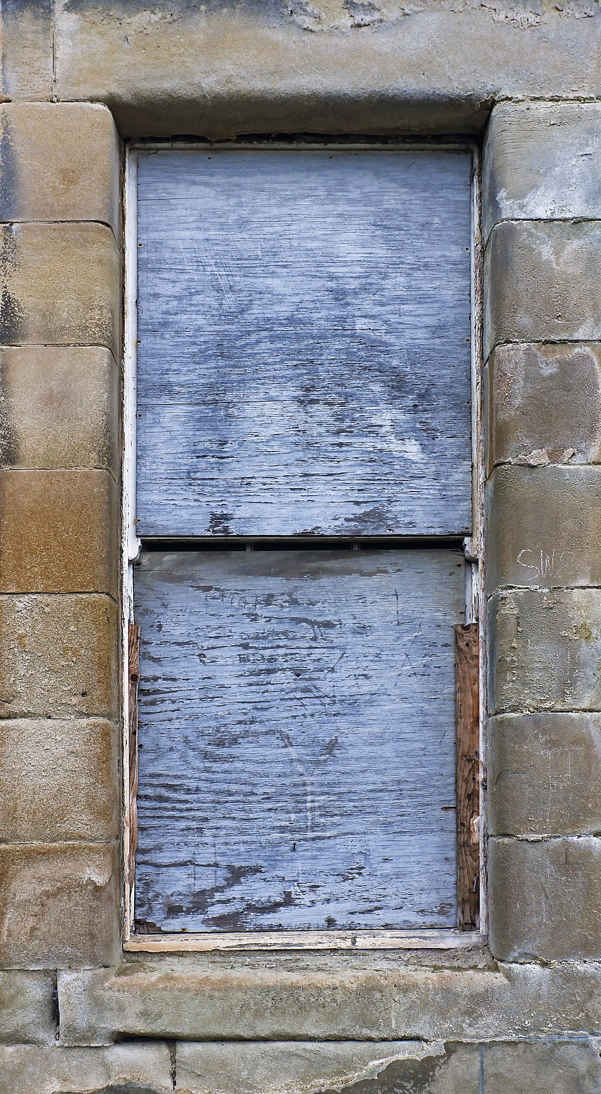safety, linen, weathered, pattern, curtain, wall - building feature, security, window, concrete, wall, home decor, outdoors, clothing, built structure, Phone HD Wallpaper