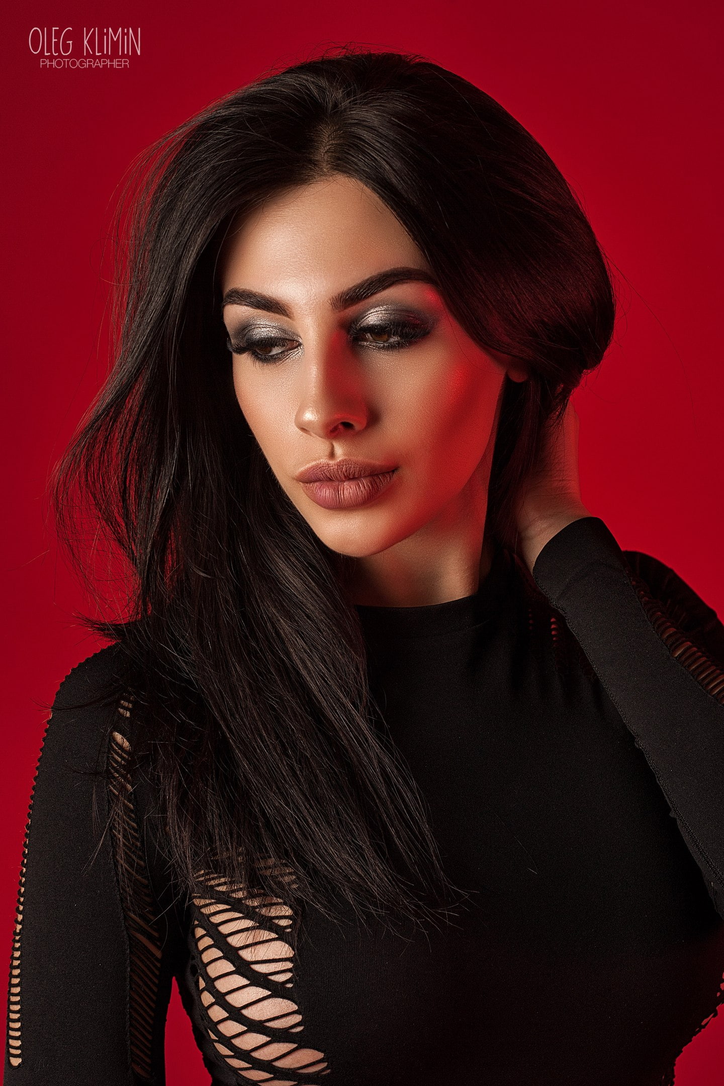 human hair, fashion, model, headshot, young adult, looking at camera, glamour, adult, one person, juicy lips, human face, portrait, hairstyle, beautiful people, Phone HD Wallpaper