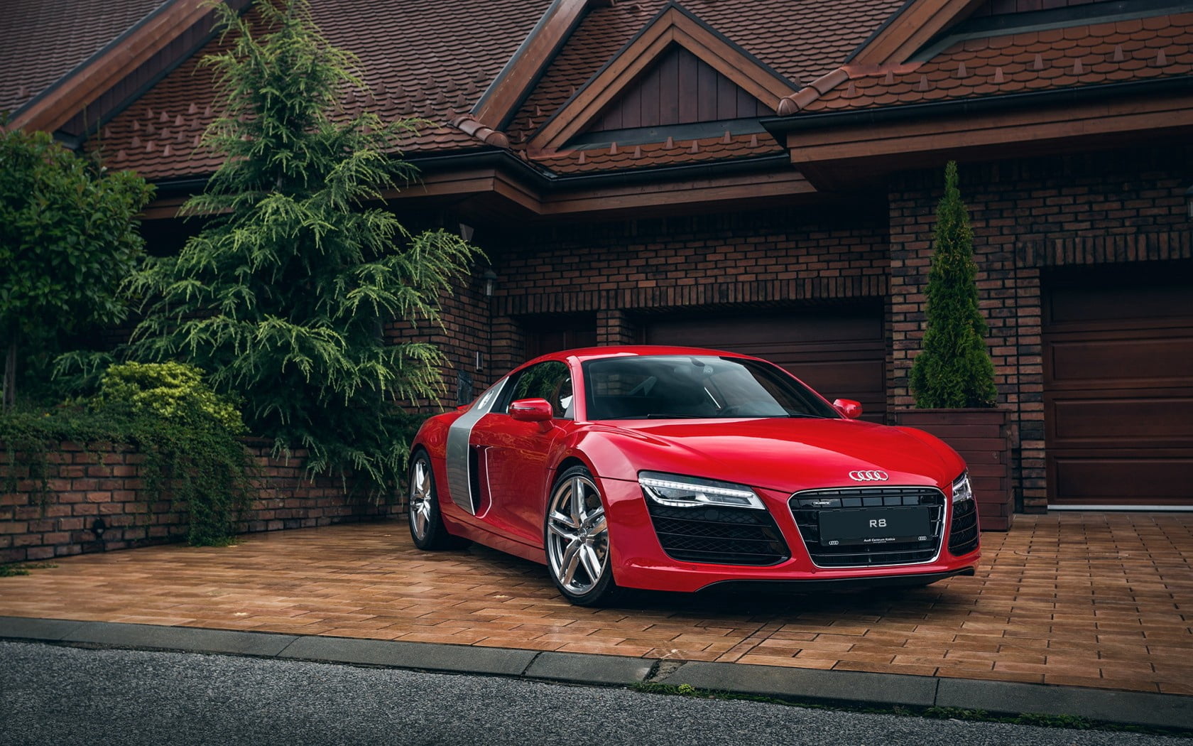 r, style, plant, tree, wheel, r8, modern, design, building, house, red, small, audi, luxury, mode of transportation, no People, car, old-fashioned, travel, HD Wallpaper