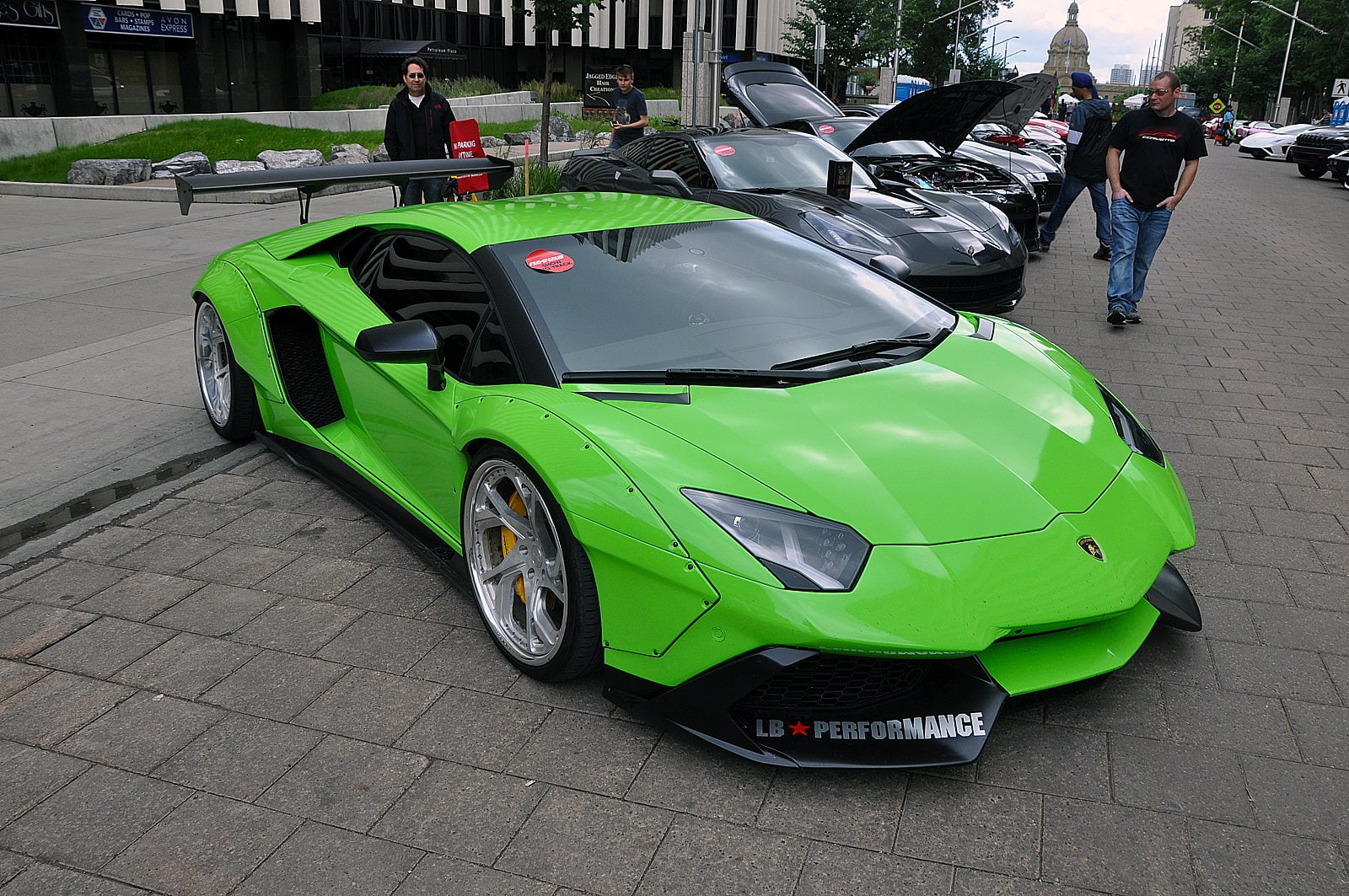 aventador, supercars, walk, green, modified, liberty, lamborghini, 720P, cars, HD Wallpaper