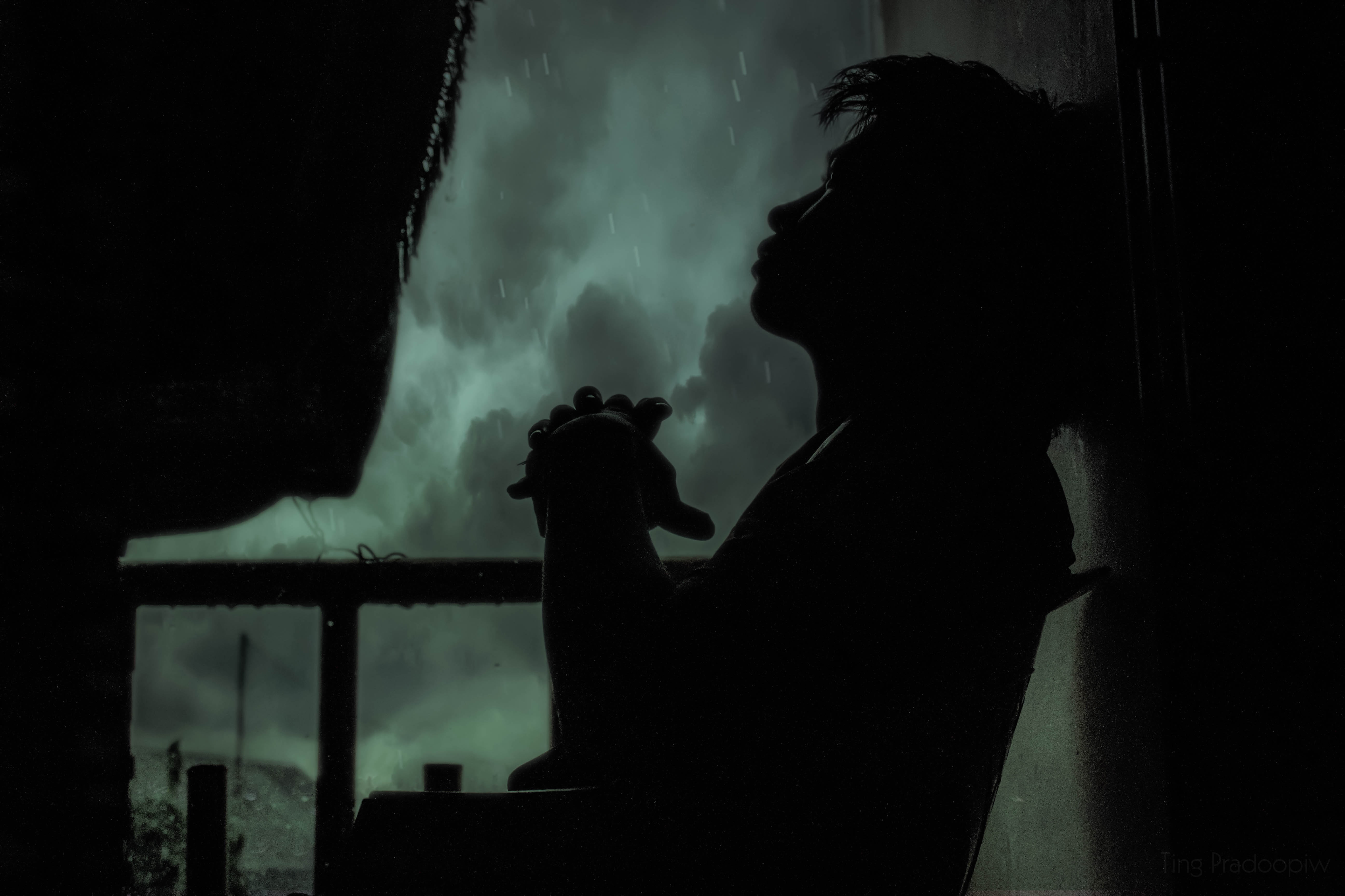 rain, real people, leisure activity, nature, architecture, the solitude, headshot, am lonely, silhouette, hairstyle, emotion, women, side view, waist up, HD Wallpaper
