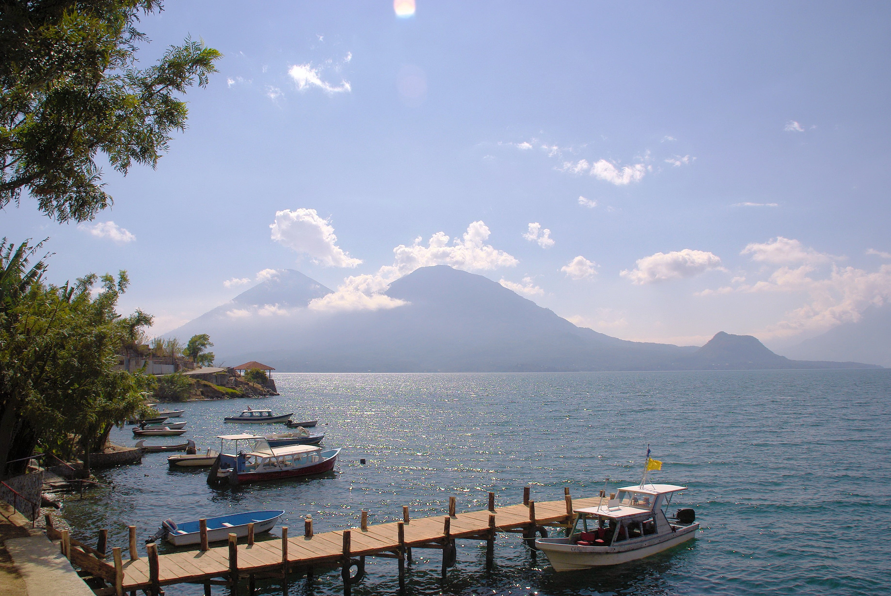 day, no people, moored, recreational boat, tranquility, guatemala, sea, passenger craft, travel, sailboat, tree, transportation, atitlan, volcanoes, mode of transportation, HD Wallpaper