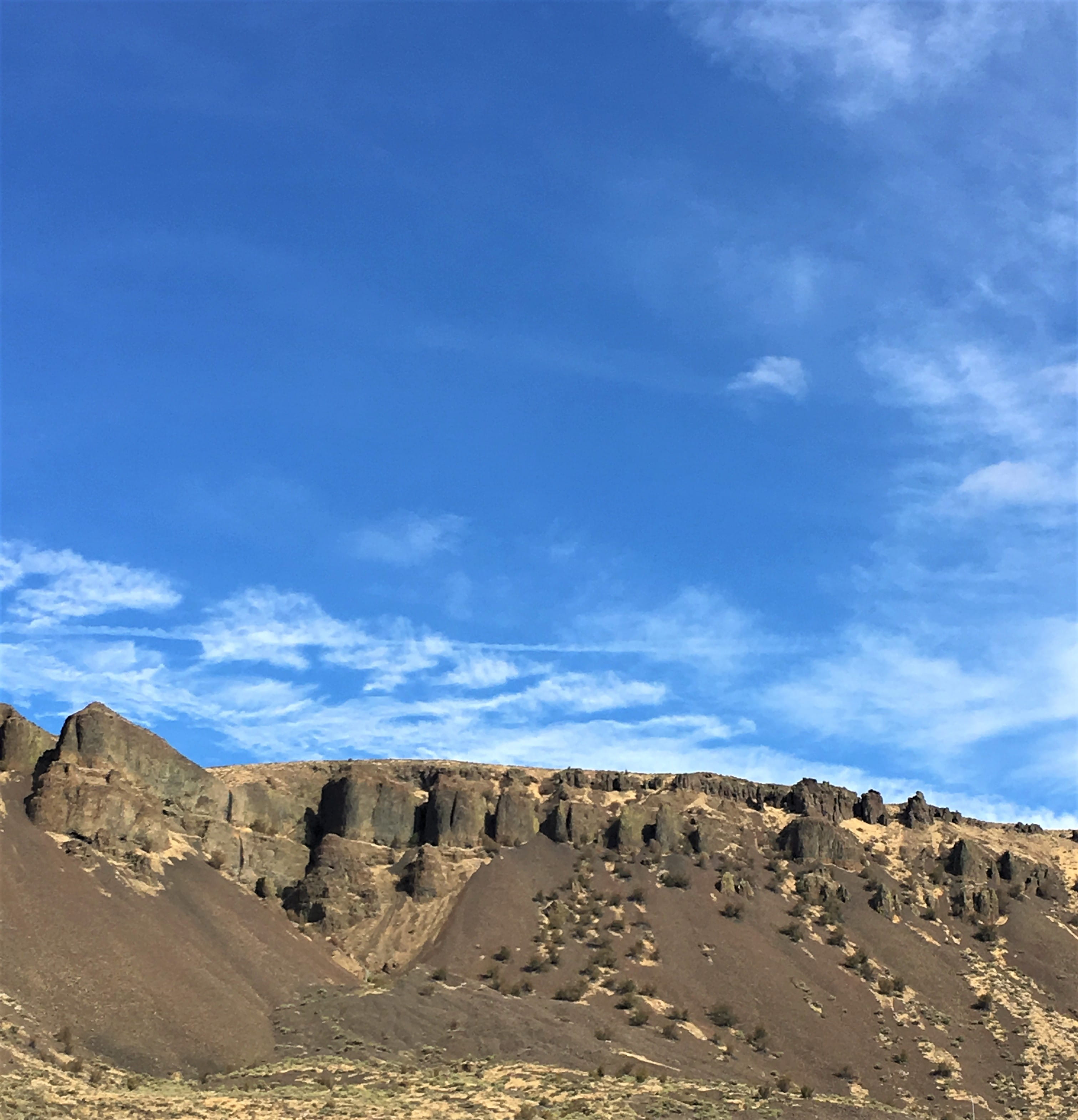sky, mesa, coulee city, outdoors, climate, grassland, landscape, environment, cloud - sky, mountain, bunker, blue, nature, rock - object, arid climate, Phone HD Wallpaper