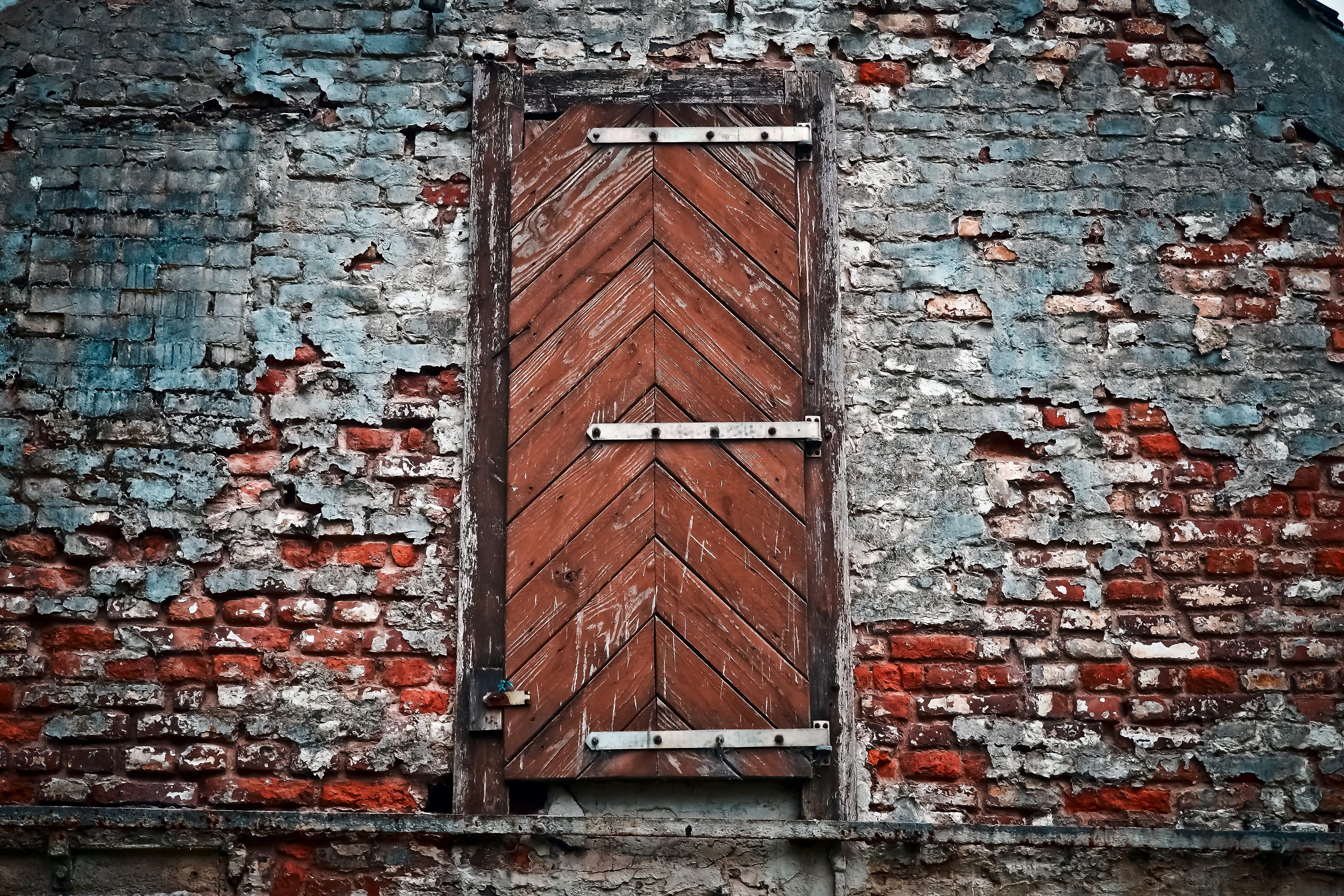 brick wall, masonry, building, lost places, security, day, weird, old, wall - building feature, transience, broken, building exterior, 4K, protection, HD Wallpaper