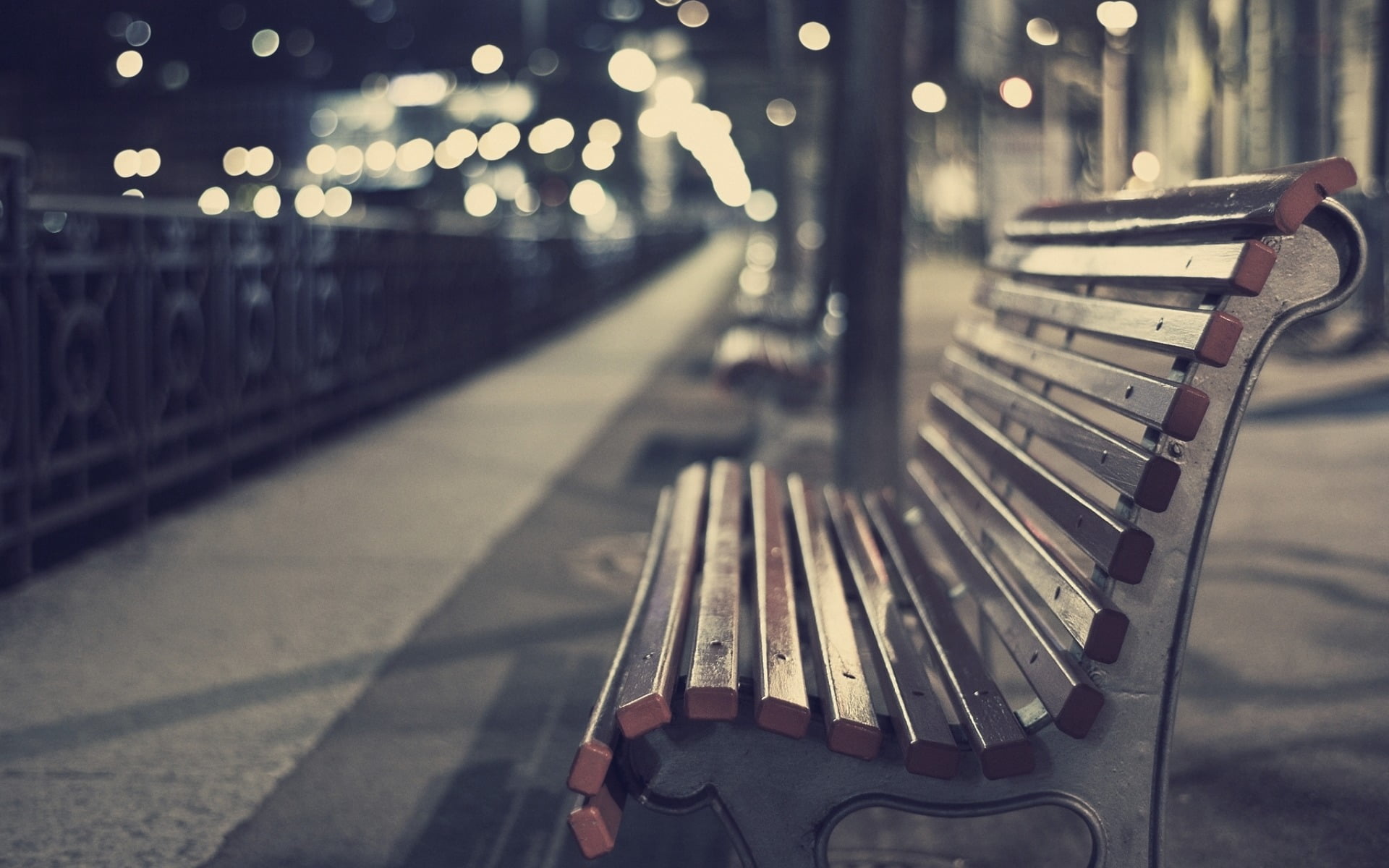 selective focus, architecture, night, close-up, illuminated, filter, park bench, brown, outdoors, focus on foreground, footpath, metal, city, empty, bench, HD Wallpaper
