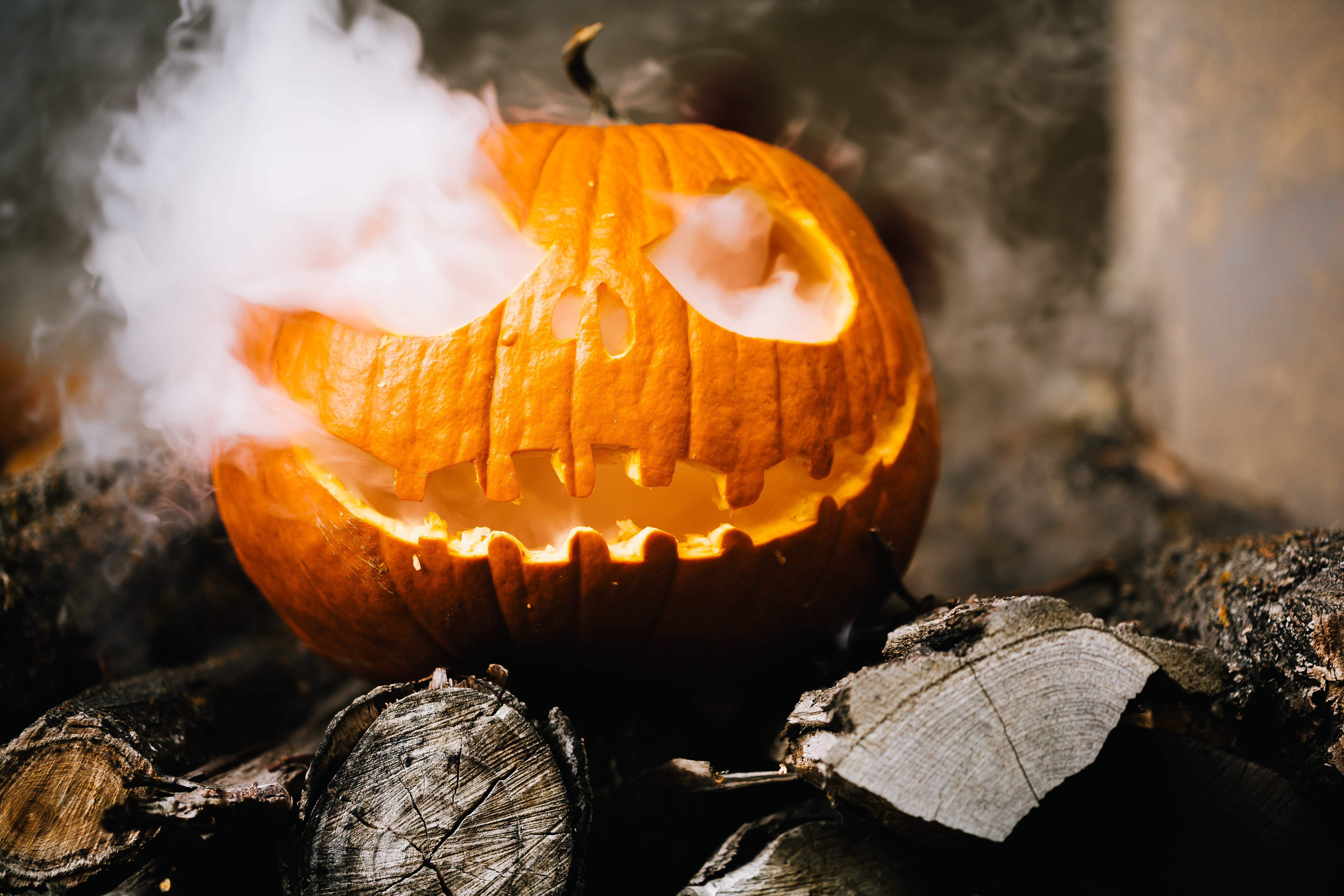 smile, outdoors, bright, heat - temperature, solid, close-up, food and drink, horror, hollow out, october, lantern, fire, illuminated, jack, rock - object, HD Wallpaper