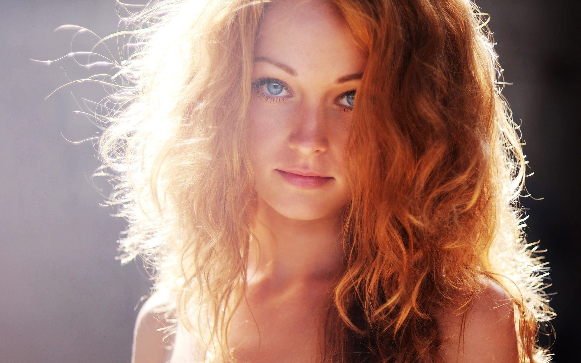 beautiful woman, 1080P, sunlight, women, studio shot, bare shoulders, indoors, redhead, blond hair, hair, beautiful people, model, curly hair, human face, HD Wallpaper
