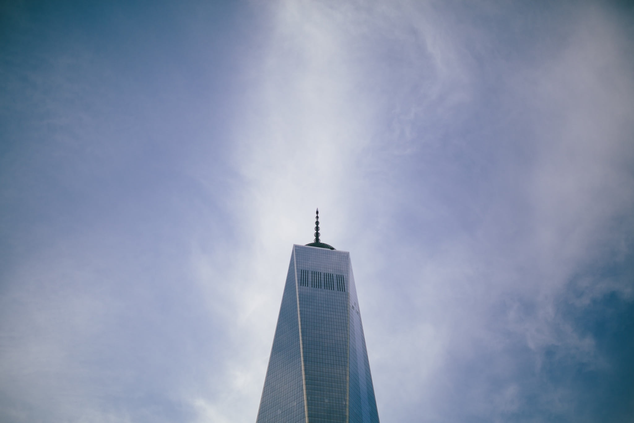 sunlight, tourism, outdoors, building Exterior, new york, modern, 1 WTC, skyscraper, freedom, low angle view, building, architecture, new york city, united states of america, HD Wallpaper