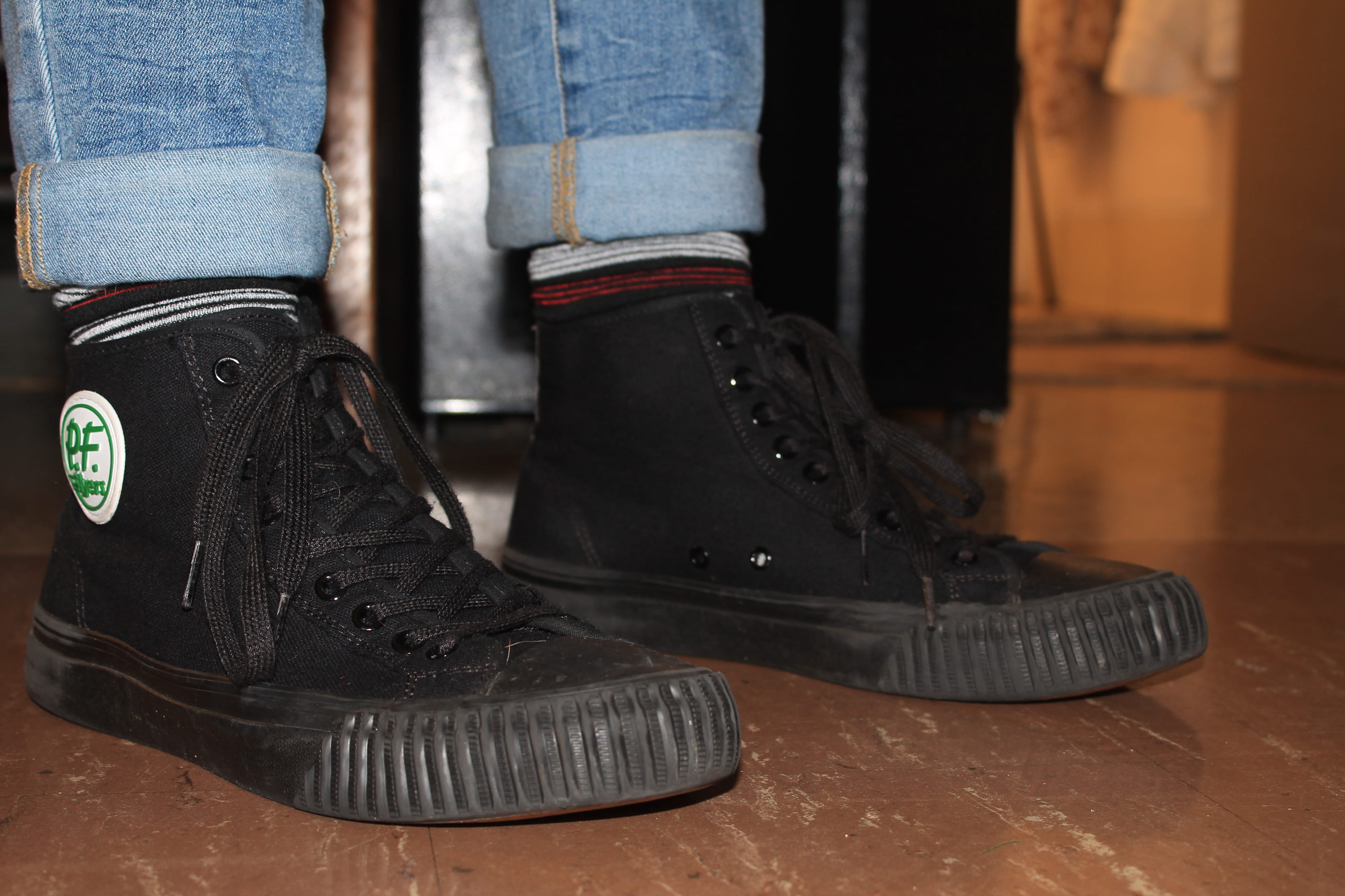 personal accessory, standing, one person, human leg, body part, close-up, human foot, lifestyles, shoelace, leather, the ohio state university, happy, feet, HD Wallpaper