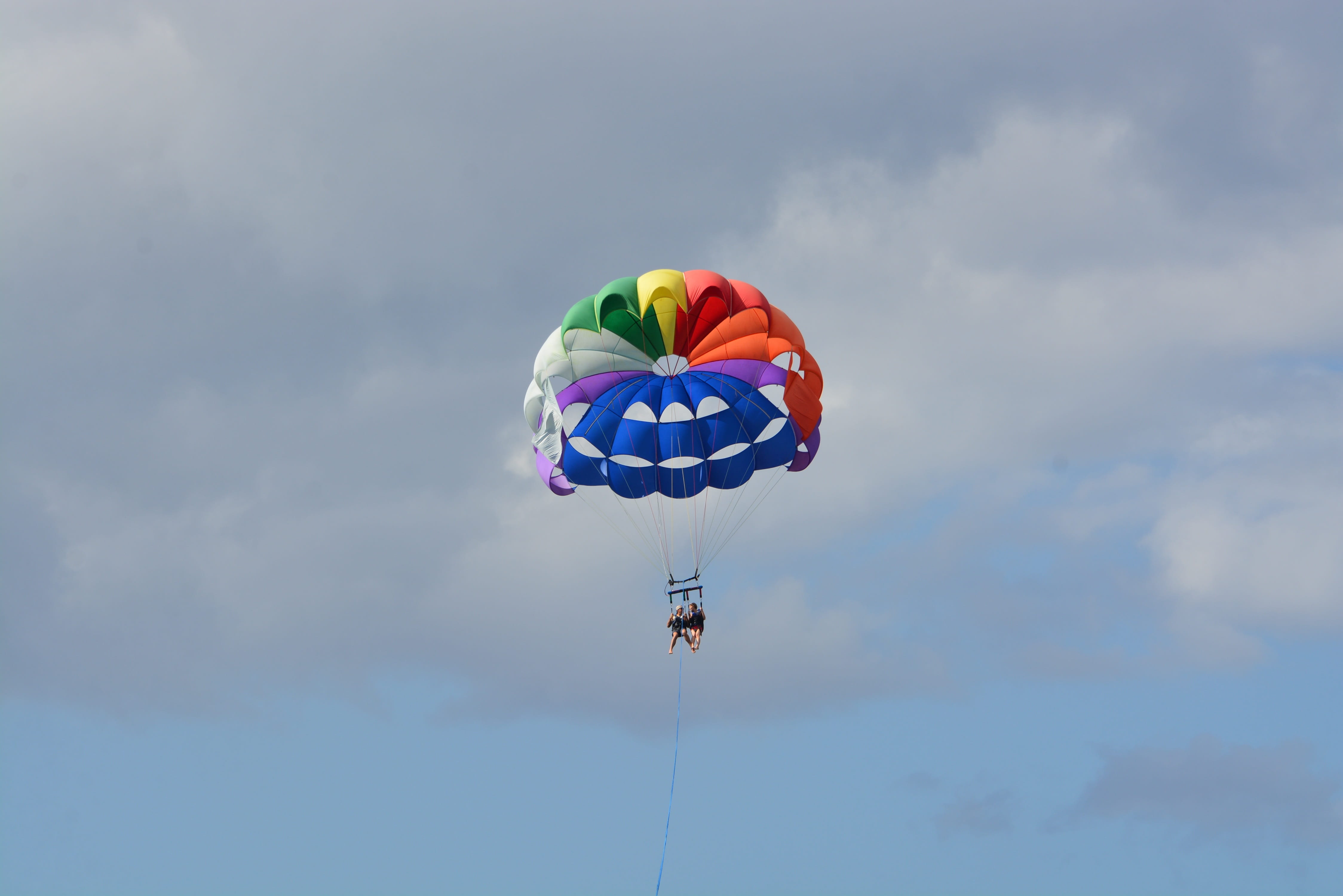 hobbies, outdoors, action, beach, flying, wind, speed, water, happiness, joy, risk, excitement, single object, cloud - sky, exhilaration, mid-Air, lifestyle, HD Wallpaper