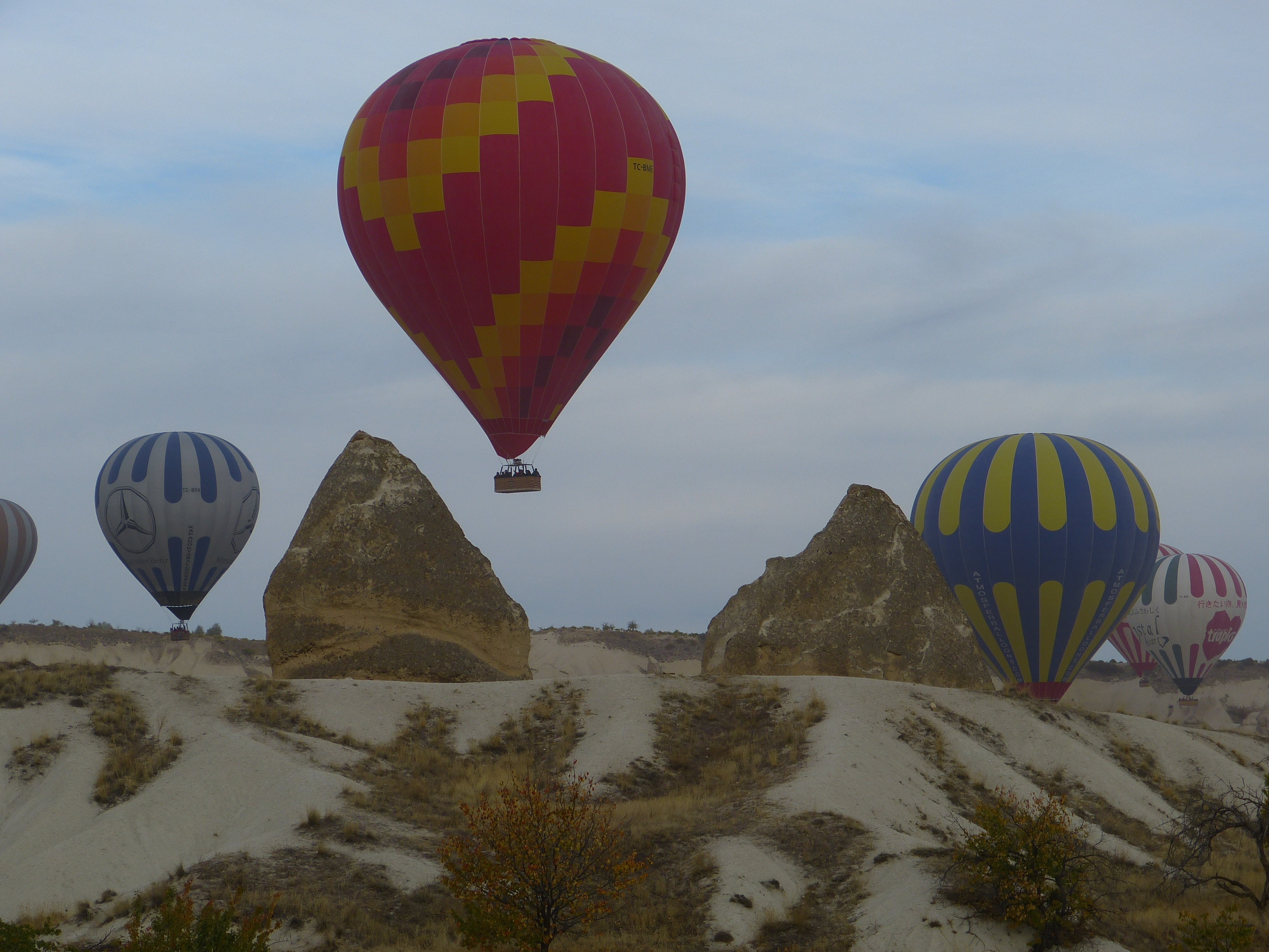 overview, 4K, nevsehir, tuff, no people, go balloon, blue, colorful, transportation, non-urban scene, anatolia, balloon, beauty in nature, outdoors, assorted, HD Wallpaper