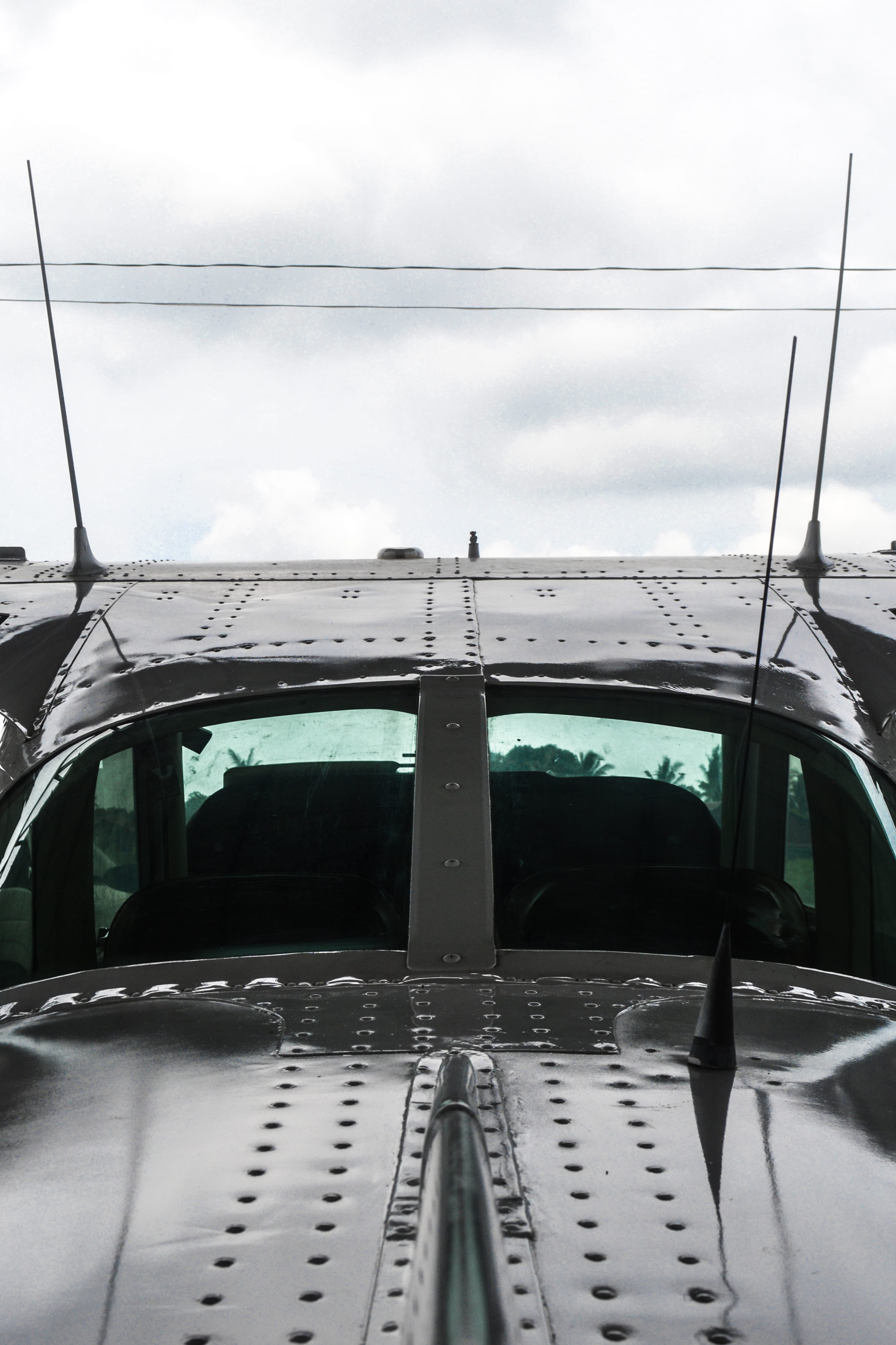 travel, airplane, land vehicle, no people, philippines, motor vehicle, glass - material, outdoors, flying, 4K, cessna, hangar, control panel, day, cloud - sky, Phone HD Wallpaper