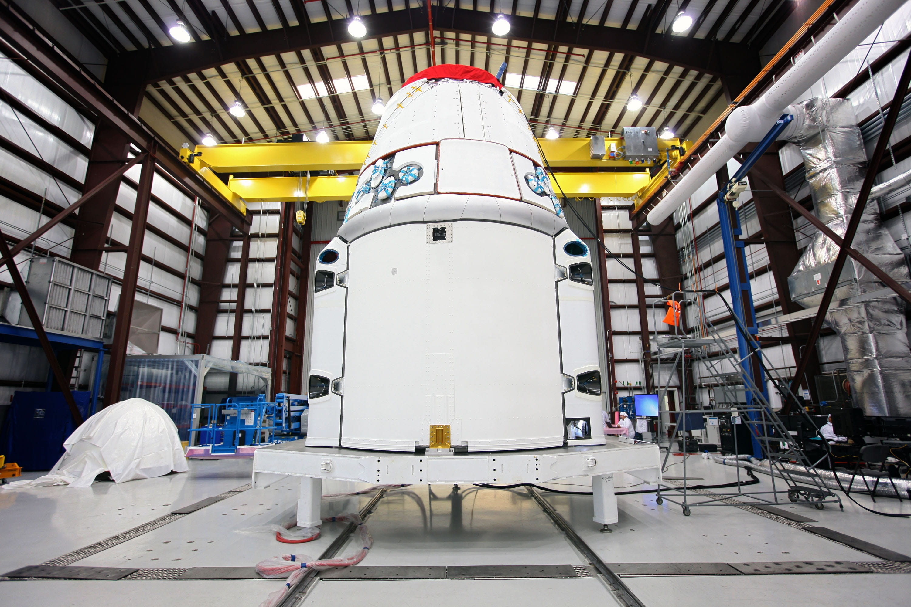 equipment, airplane hangar, efficiency, technology, machinery, space module, domestic room, business, indoors, occupation, factory, exploration, aerospace industry, HD Wallpaper
