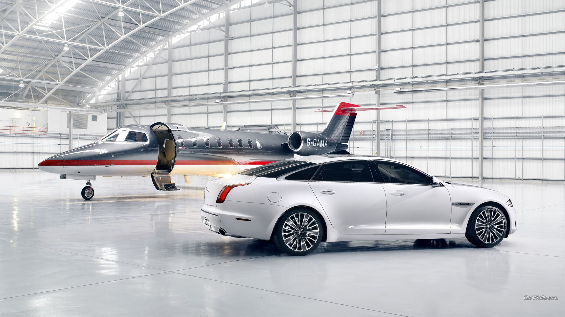 aerospace industry, airplane hangar, shiny, transportation, indoors, sports car, copy space, airport, airplane, industry, business, 1080P, day, built structure, HD Wallpaper
