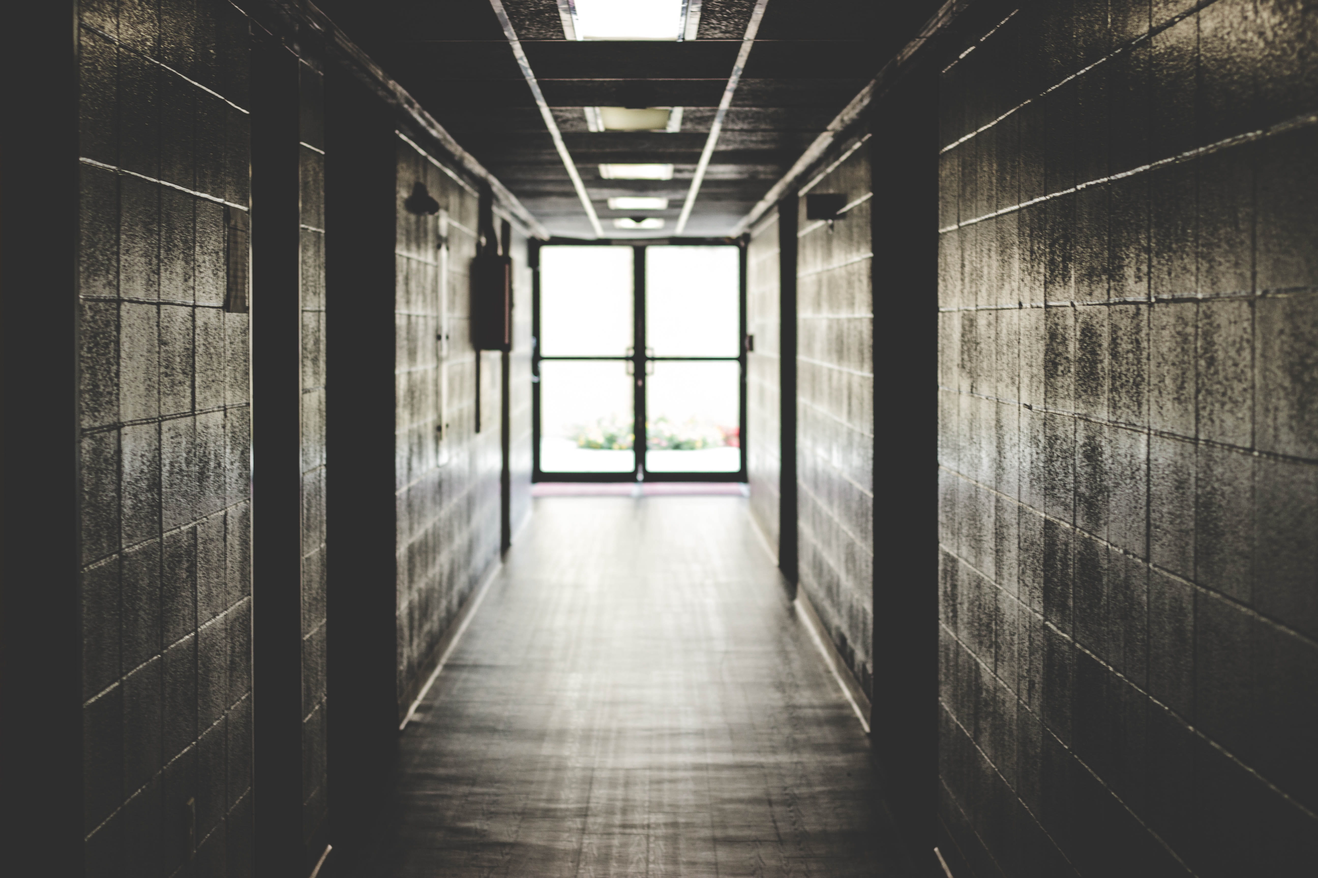 airplane Hangar, empty, abstract, inside Of, domestic Room, industry, 5K, building, window, tunnel, creepy, wall - Building Feature, hallway, modern, space, HD Wallpaper