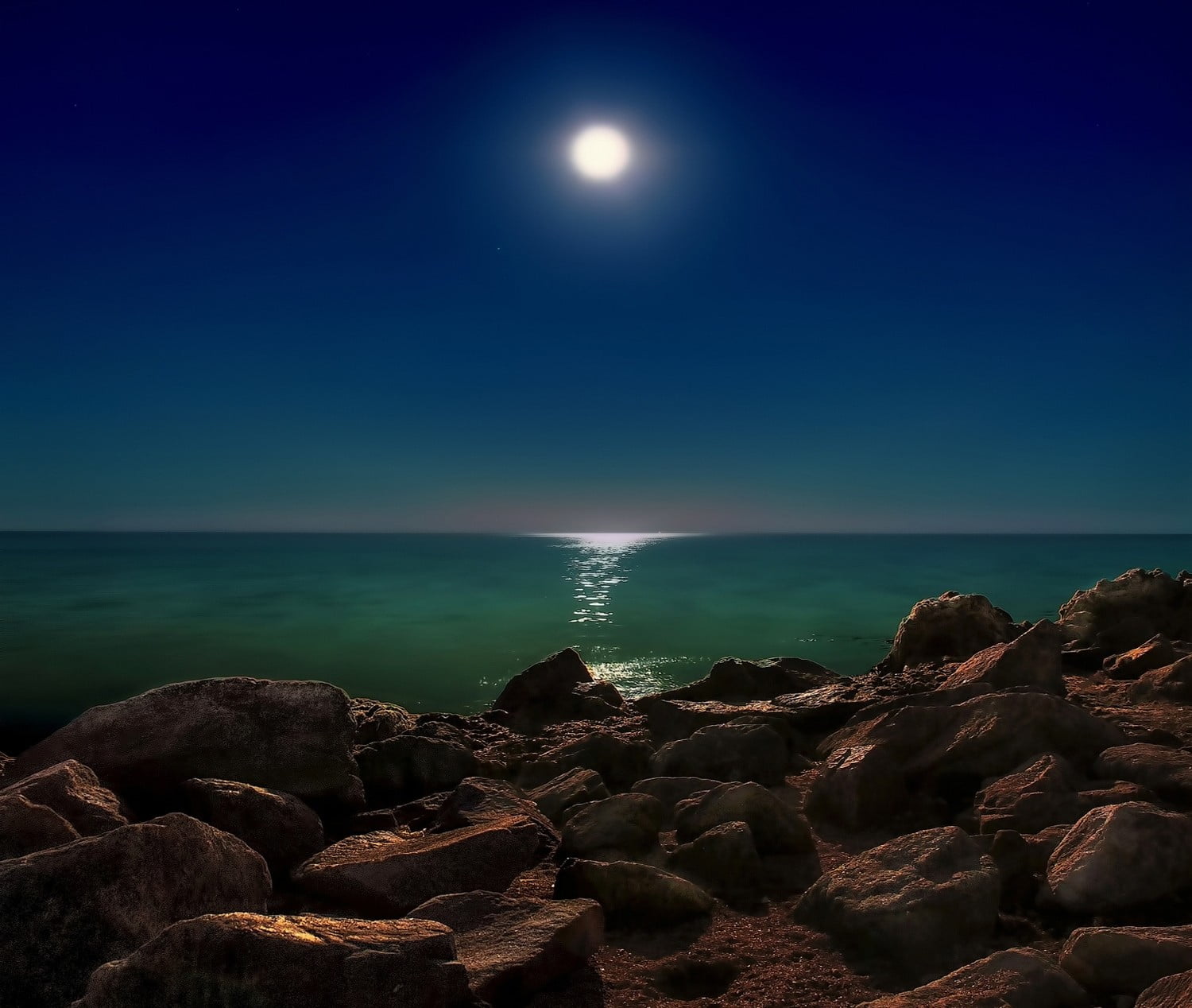 horizon, scenics - nature, coast, clear sky, blue, rock, brown, solid, sea, sky, 720P, photography, no people, nature, Moon, rock - object, water, calm, HD Wallpaper