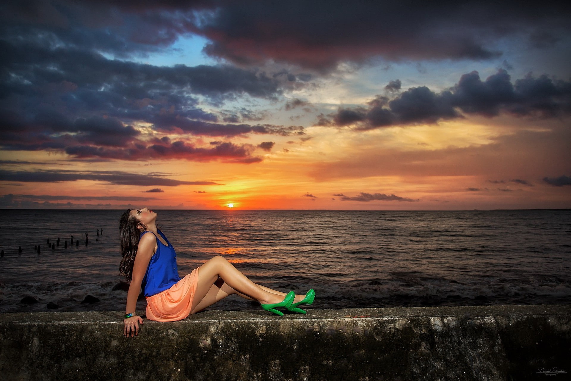 Sea, girl, beautiful, HQ s, beautifull, 1080P, Best s, tank, top, women, s, Sunset, blue, HD Wallpaper