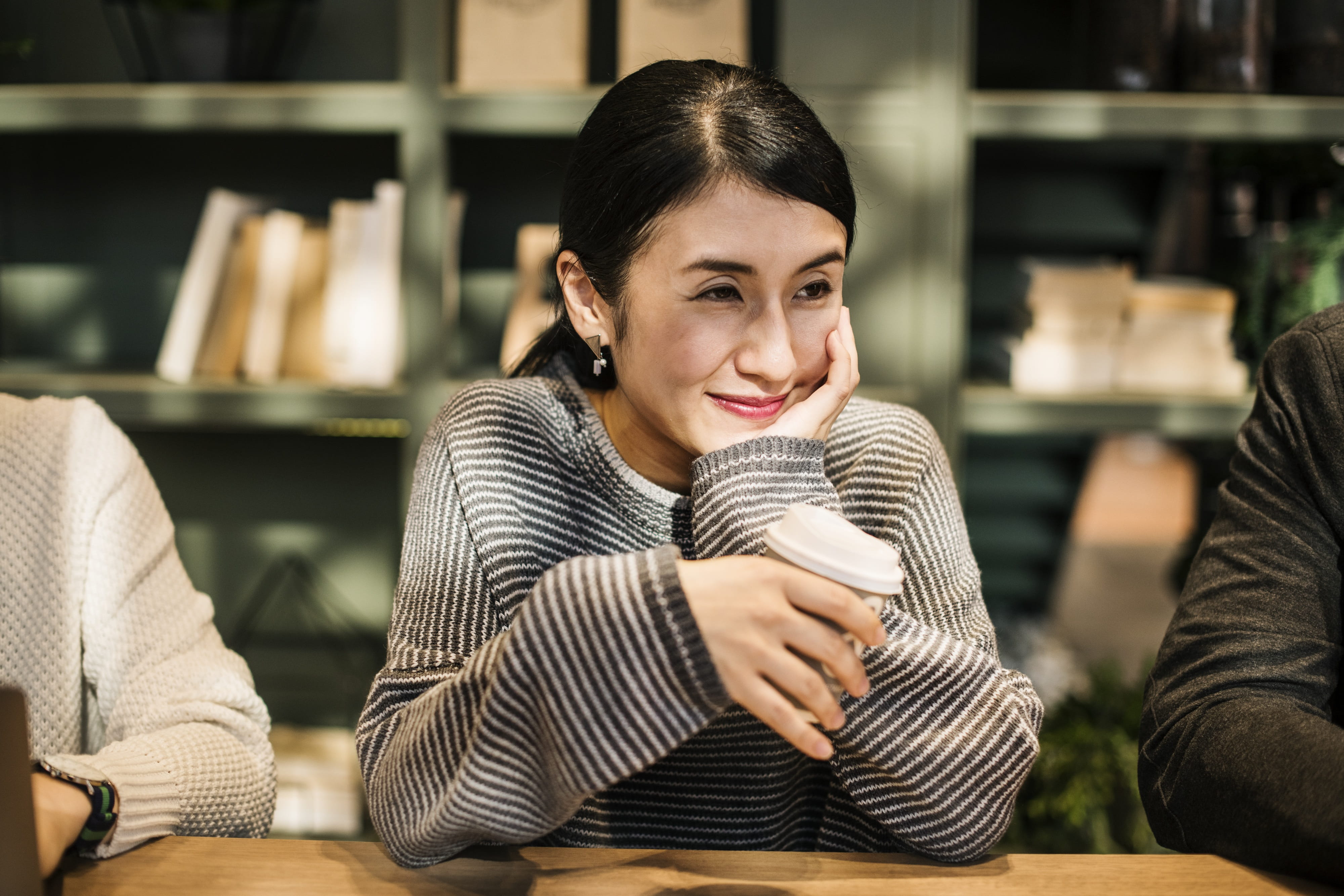 coffee shop, cup, one person, 4K, drink, calm, beautiful woman, beverage, striped, decaf, indoors, brewed, adult, women, coffee culture, chill, emotion, HD Wallpaper