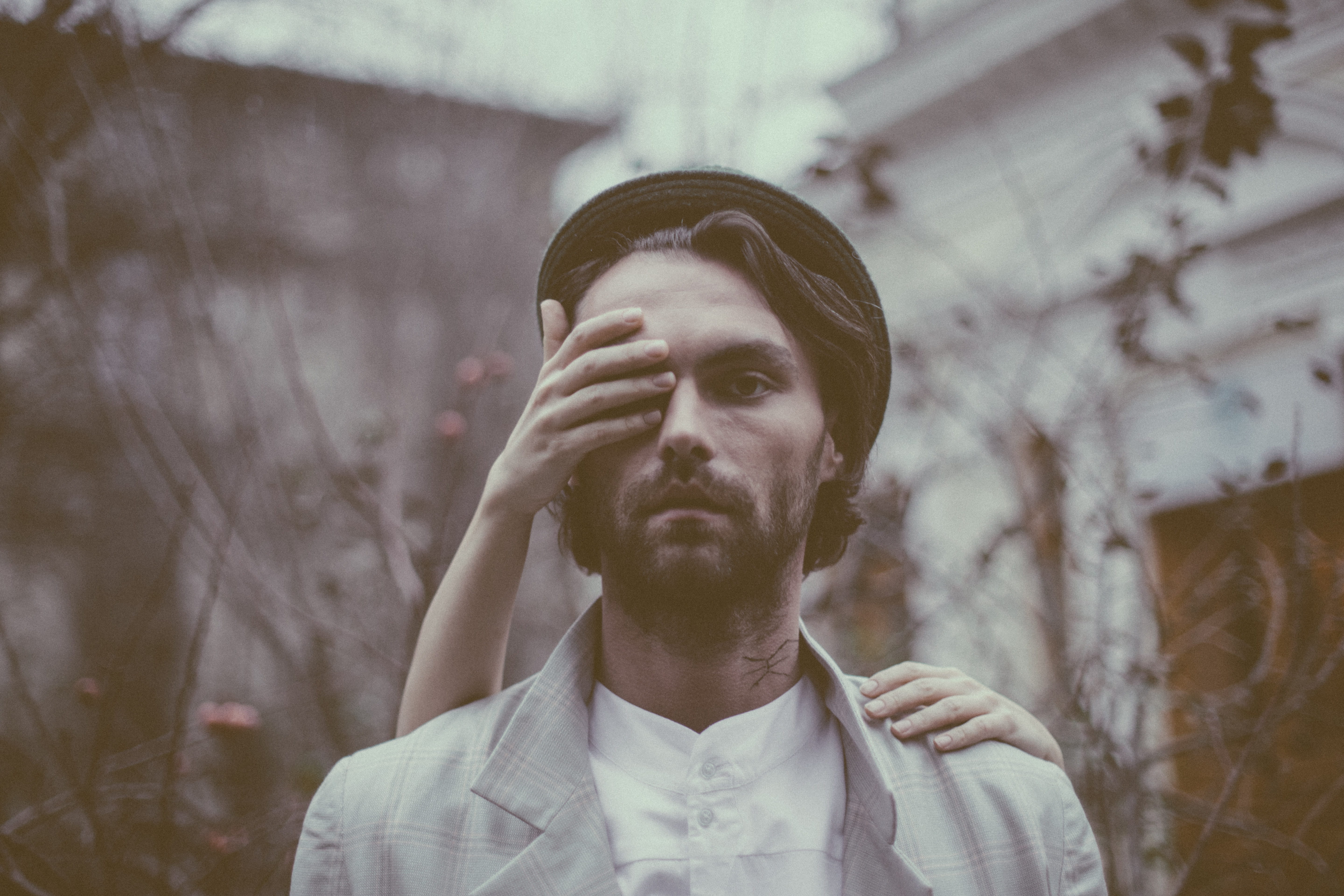 leisure activity, tattoo, young men, hand, beard, one person, contemplation, focus on foreground, tree, standing, eye, portrait, headshot, outdoors, selfie, HD Wallpaper