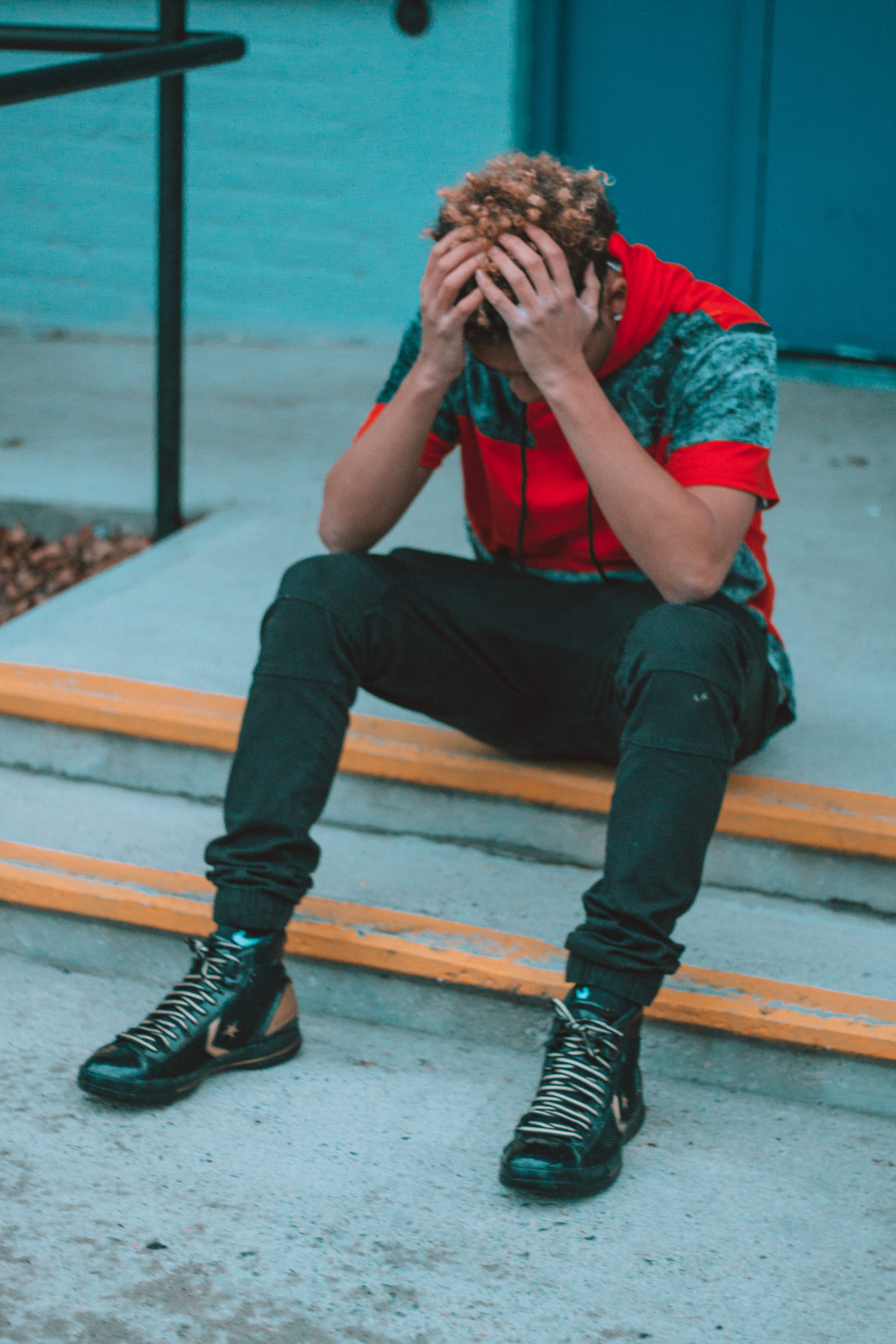 men, thinking, full length, depression - sadness, stairs, business, hoody, grey, hood, negative emotion, fashion, model, drama, dark, contemplation, lighting, Phone HD Wallpaper