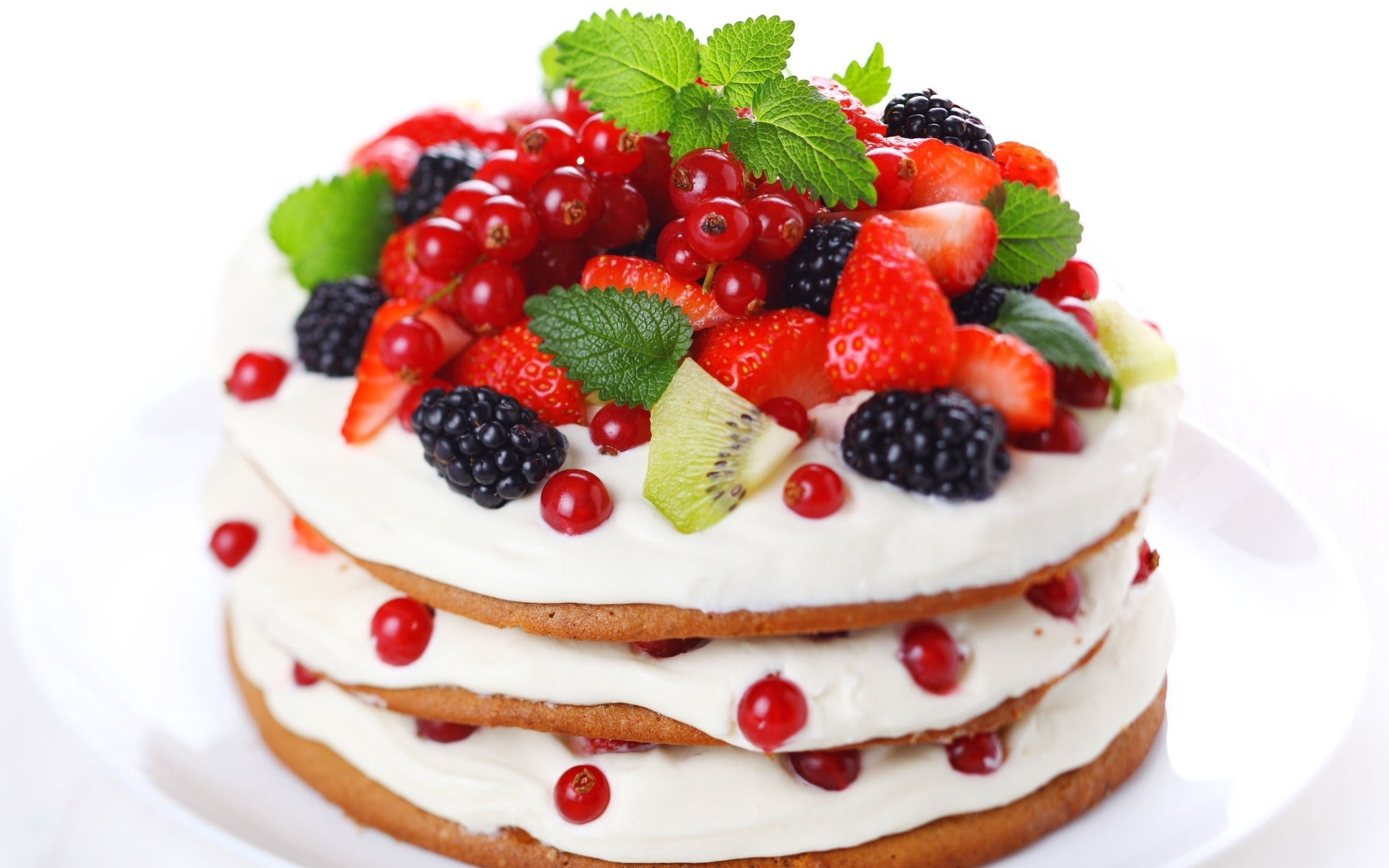 snack, cake, raspberry, fruitcake, temptation, cream, garnish, blueberry, still life, leaf, icing, food, blackberries, summer, red currant, currants, berries, HD Wallpaper
