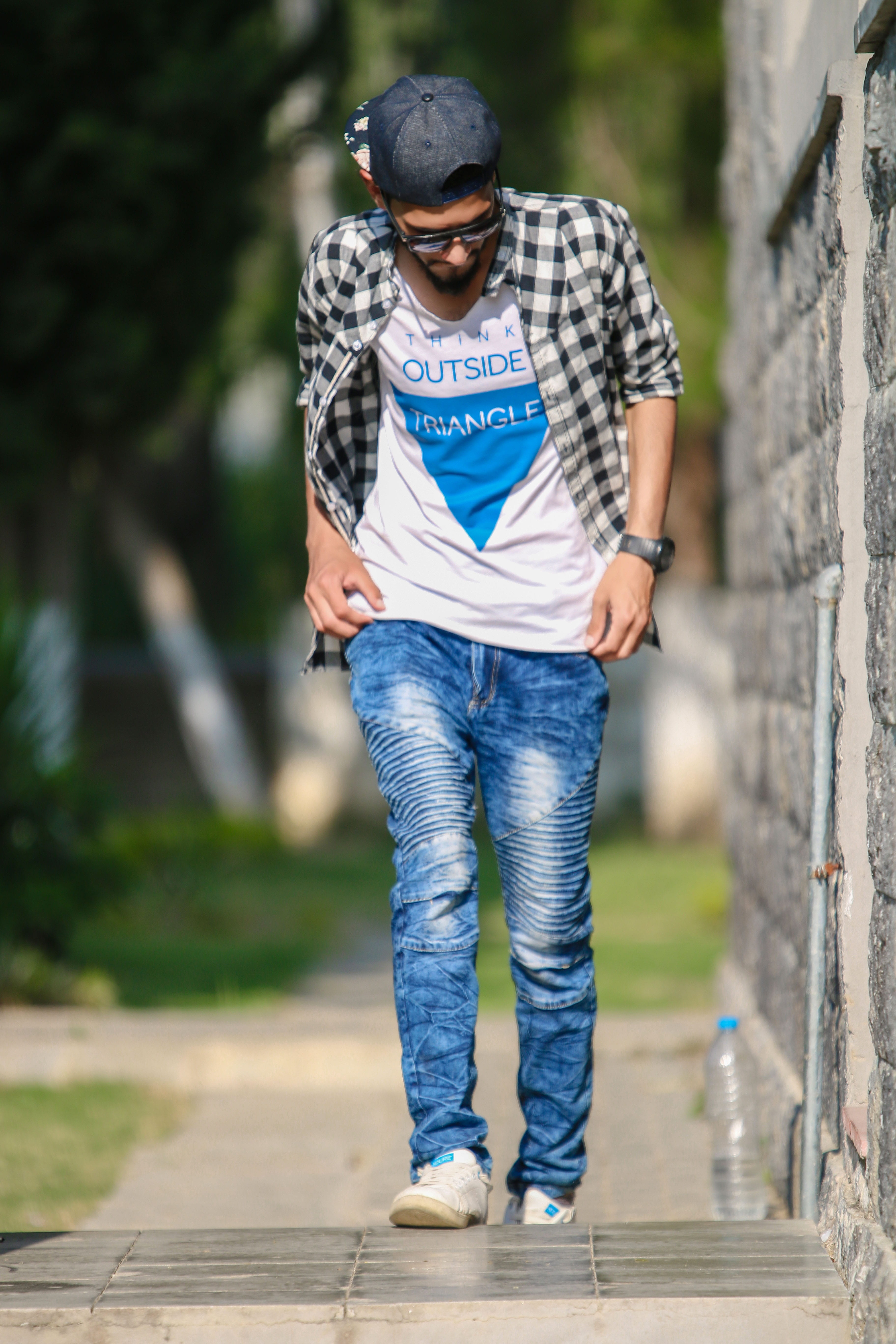 pose, young adult, 5K, stylish, young, casual clothing, look, style, adult, hair style, day, fashion, one person, portrait, sunglasses, footpath, male model, Phone HD Wallpaper