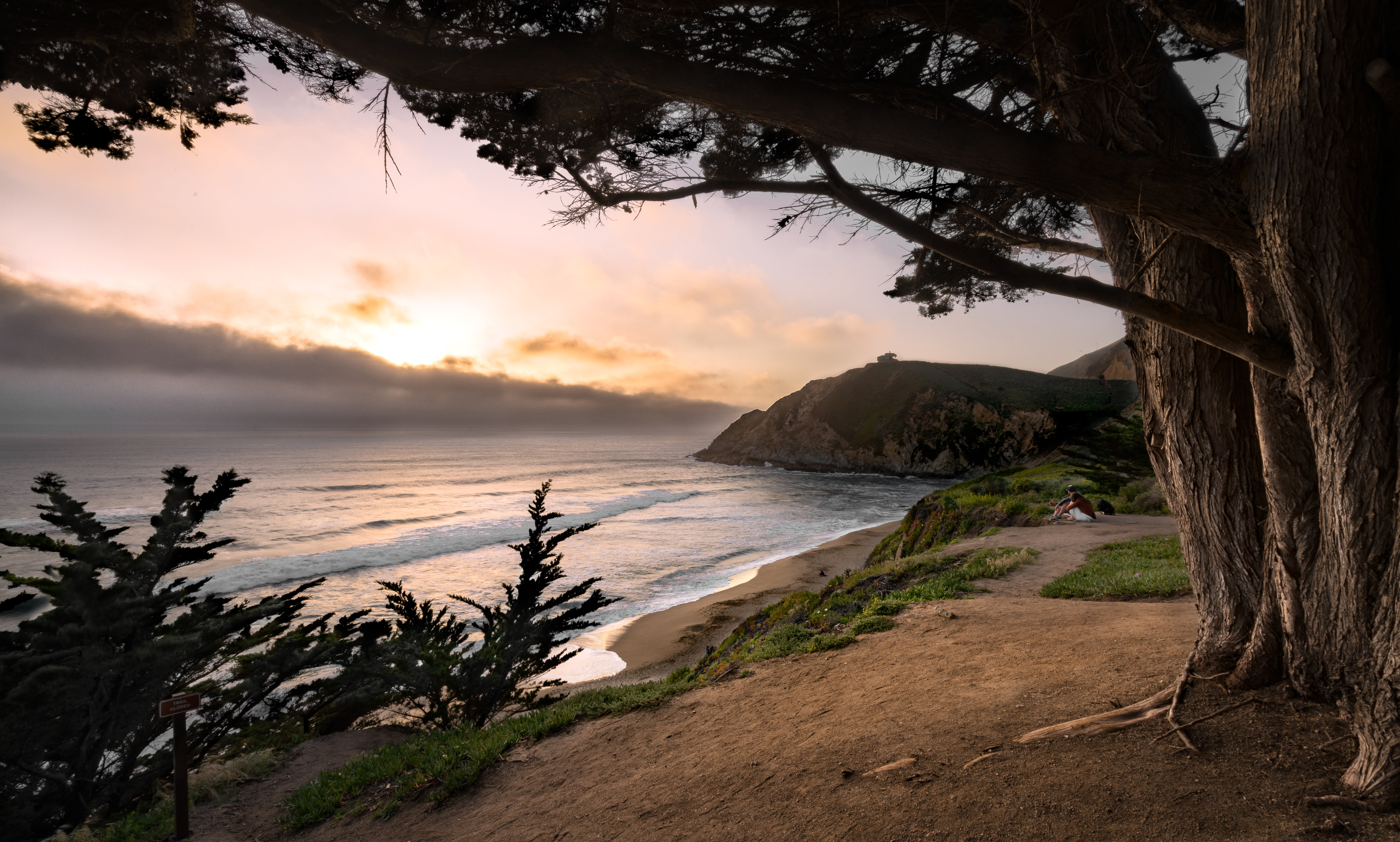 couple, 16mm, golden hour, Zeiss, Sony A7RII, trees, water, sea, sky, outdoor, waves, golden  hour, sun, Vario-Tessar, high  dynamic  range, sand  beach, HD Wallpaper