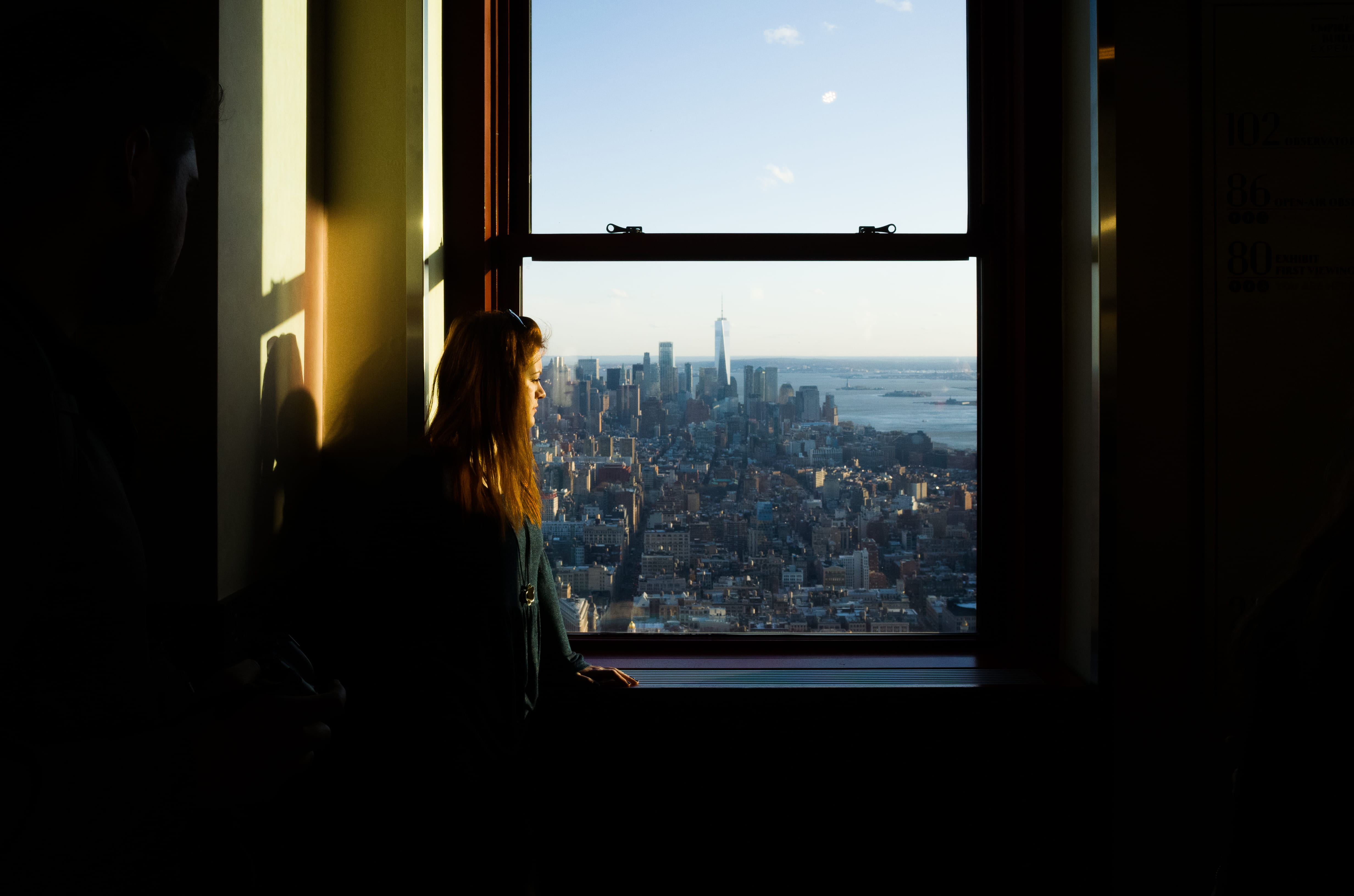 city, person, real people, office building exterior, window, glass, united state, sunlight, 4K, looking at view, new york, horizon, looking, silhouette, HD Wallpaper