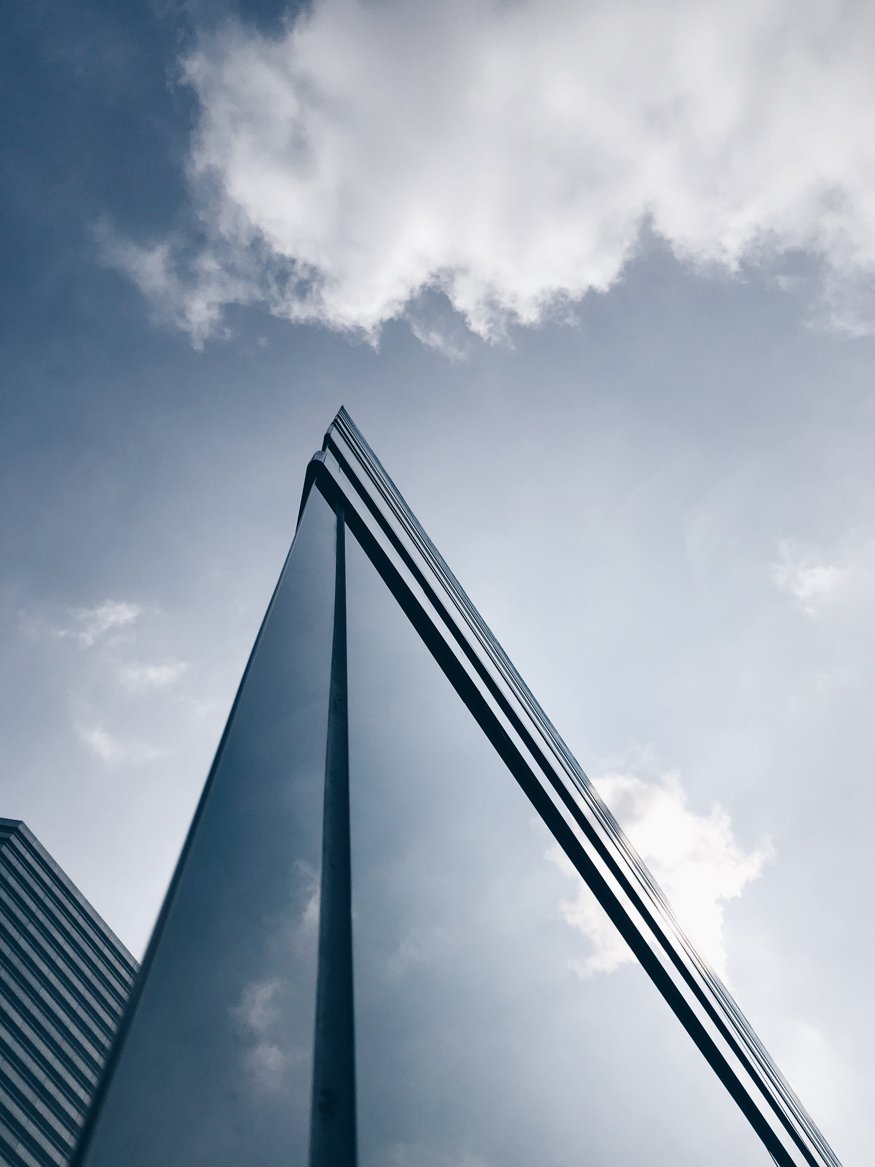 bridge - man made structure, steel, sunlight, design, background, metal, low angle view, urban, blue, 4K, edge, sky, no people, cloud, facade, Phone HD Wallpaper