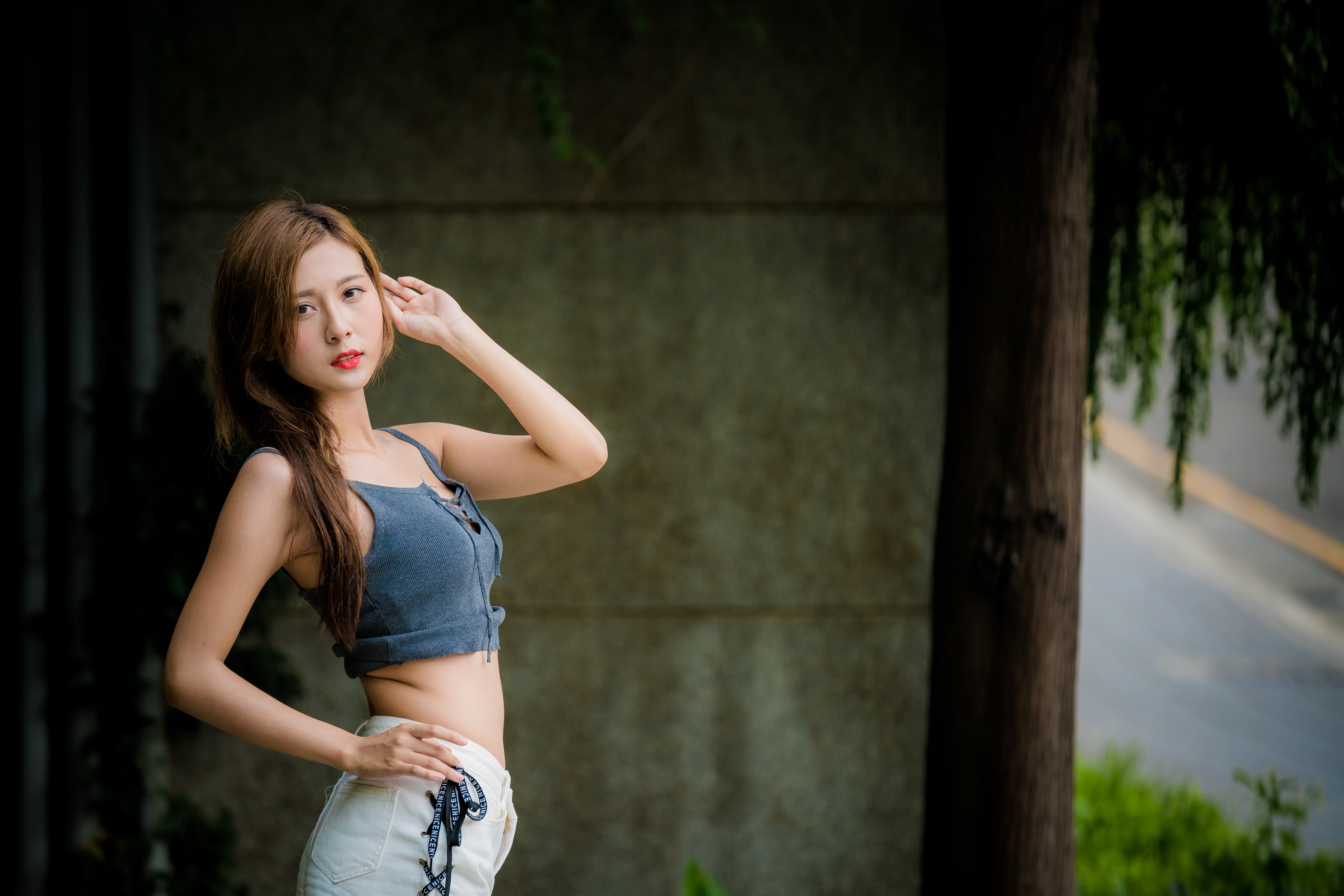 women, 4K, Asian, looking at viewer, model, side view, brunette, red lipstick, women outdoors, crop top, HD Wallpaper