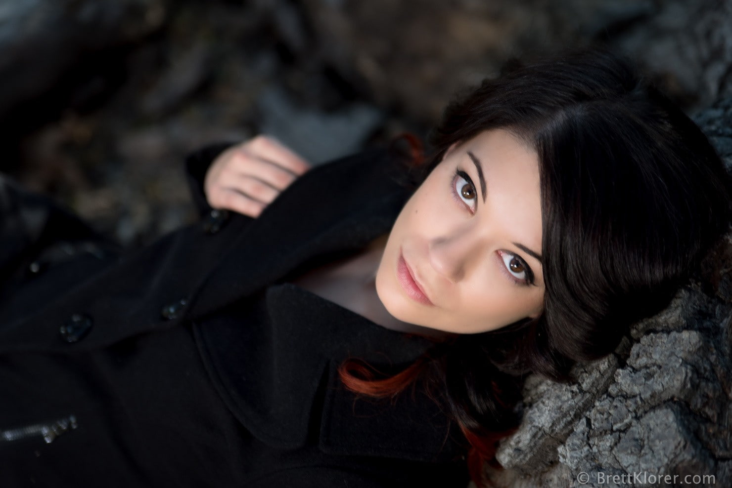 women, looking at viewer, black coat, face, brunette, brown eyes, 720P, top view, HD Wallpaper