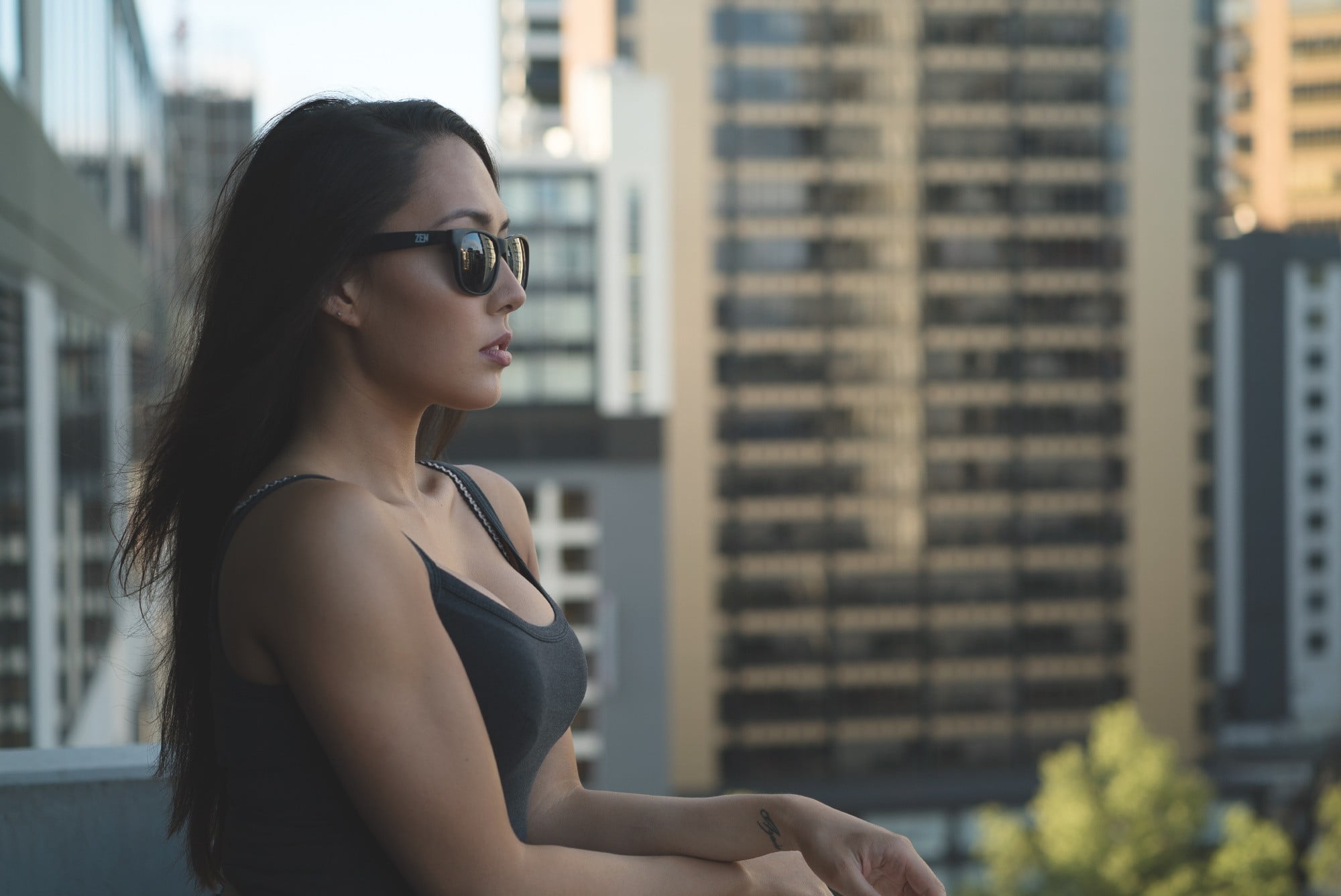lifestyles, beauty, adult, fashion, women with glasses, architecture, sunglasses, built structure, women, hair, young women, outdoors, glasses, looking away, HD Wallpaper