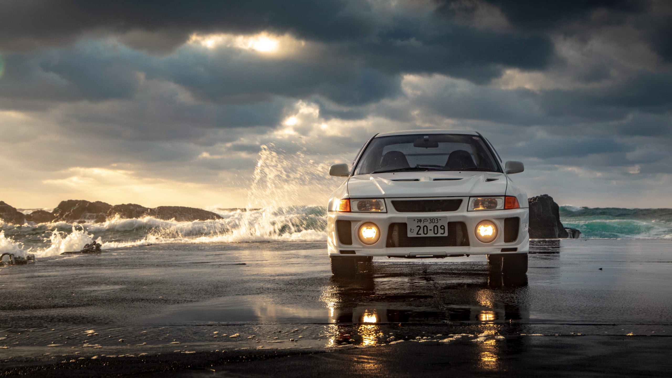 2K, frontal view, white cars, Japanese cars, Mitsubishi Lancer Evo V, JDM, beach, Headlights, waves, HD Wallpaper
