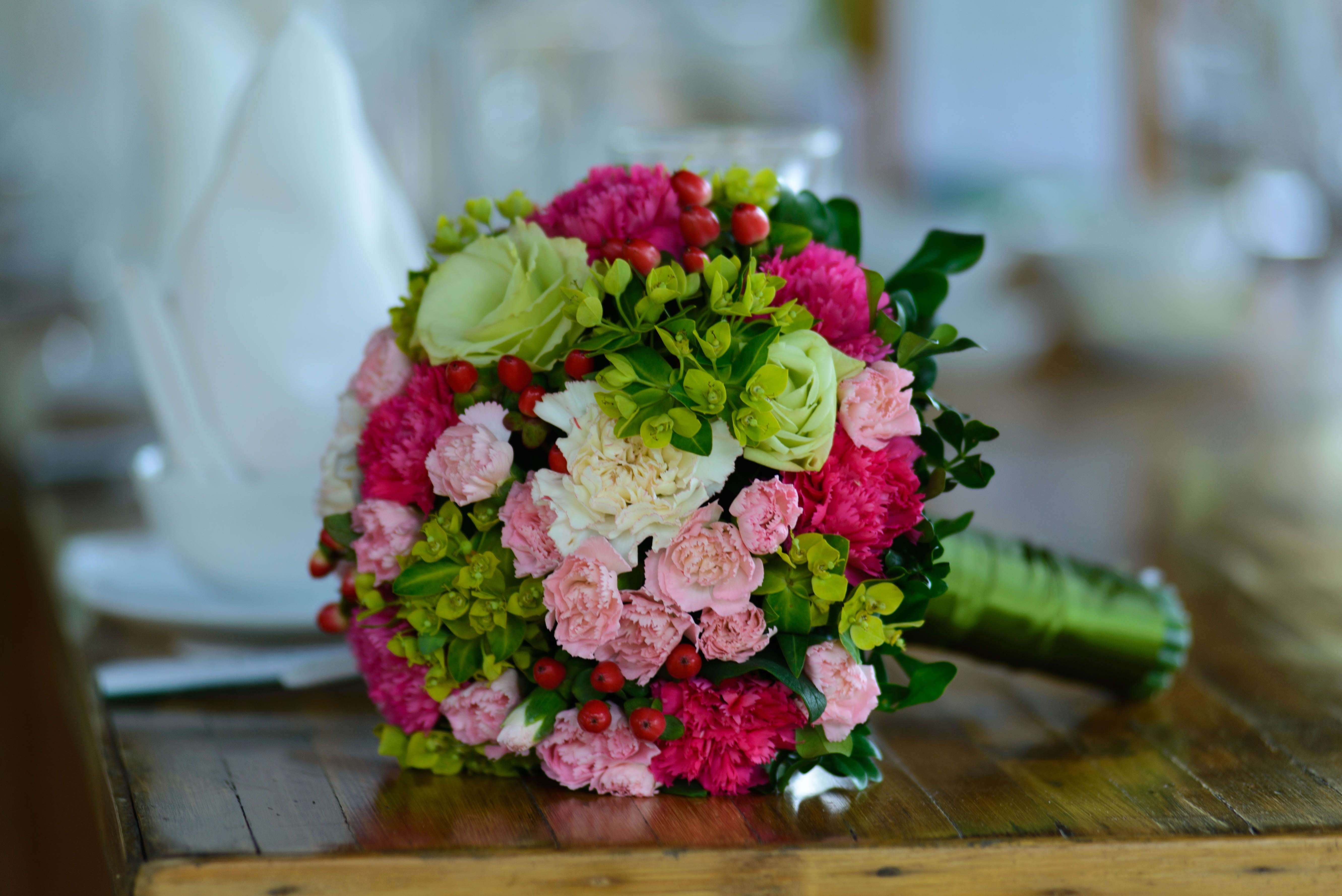 beautiful, freshness, flower arrangement, seductive, flaunted, background, plant, rose, wedding day, inflorescence, flower color, bouquet, focus on foreground, HD Wallpaper