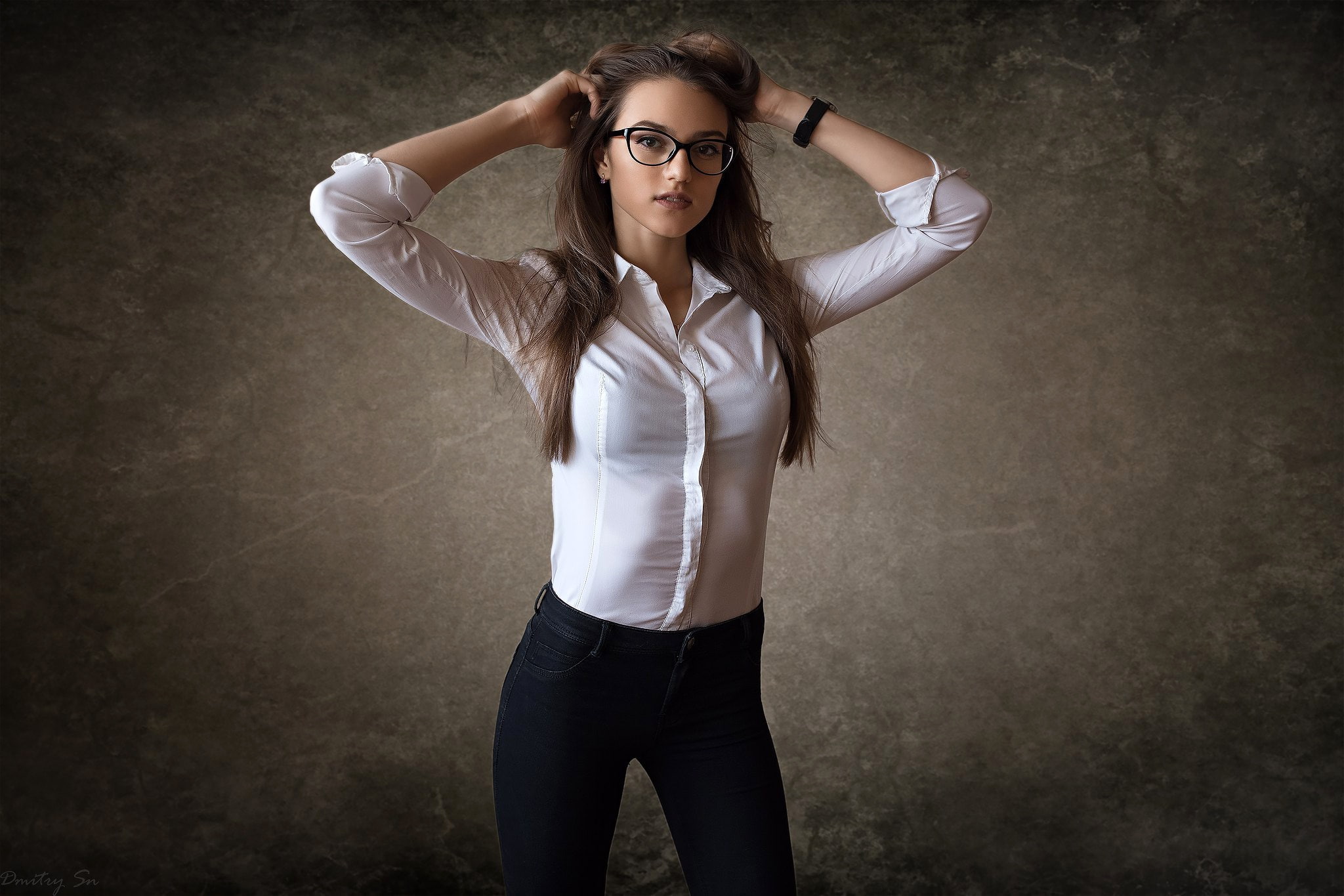 figure, blouse, portrait, brown hair, jeans, model, glasses, Chelnokova Margarita, slim, beauty, makeup, Margarita, Dmitry Sn, background, hairstyle, 1080P, HD Wallpaper