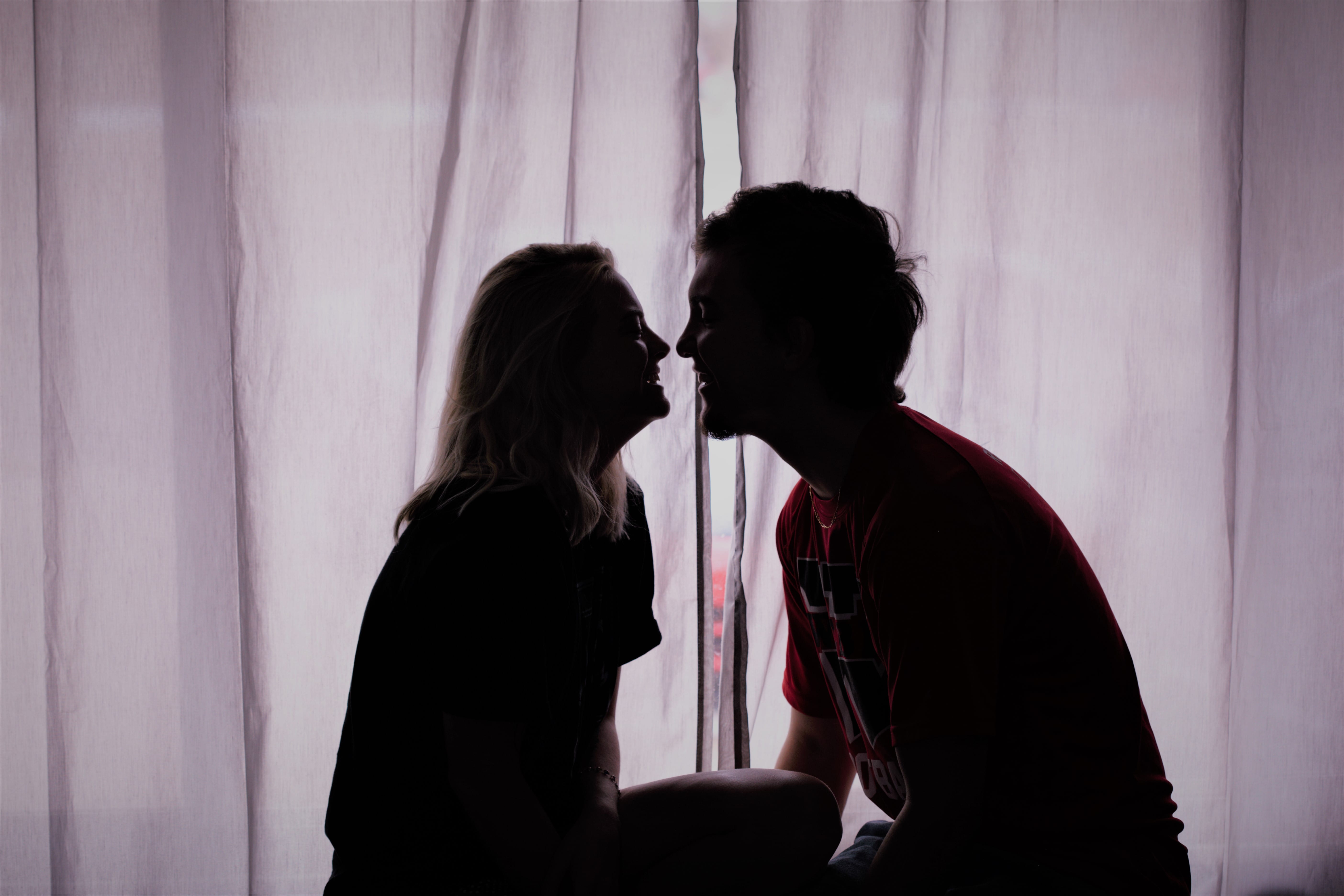 face to face, young adult, togetherness, side view, silhouette, bonding, kiss, 5K, adult, heterosexual couple, positive emotion, curtains, waist up, photo, HD Wallpaper